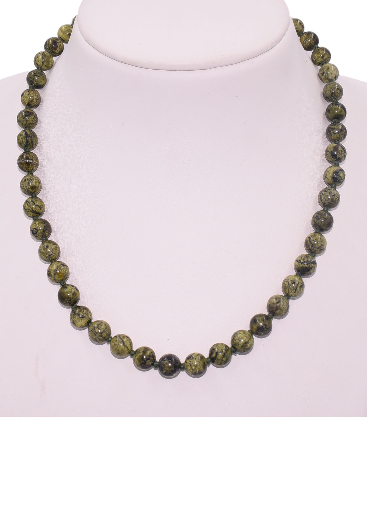 Firetti Collier »Schmuck Geschenk Halsschmuck Halskette Farbstein Edelstein Serpentin«, Made in Germany - mit Serpentin