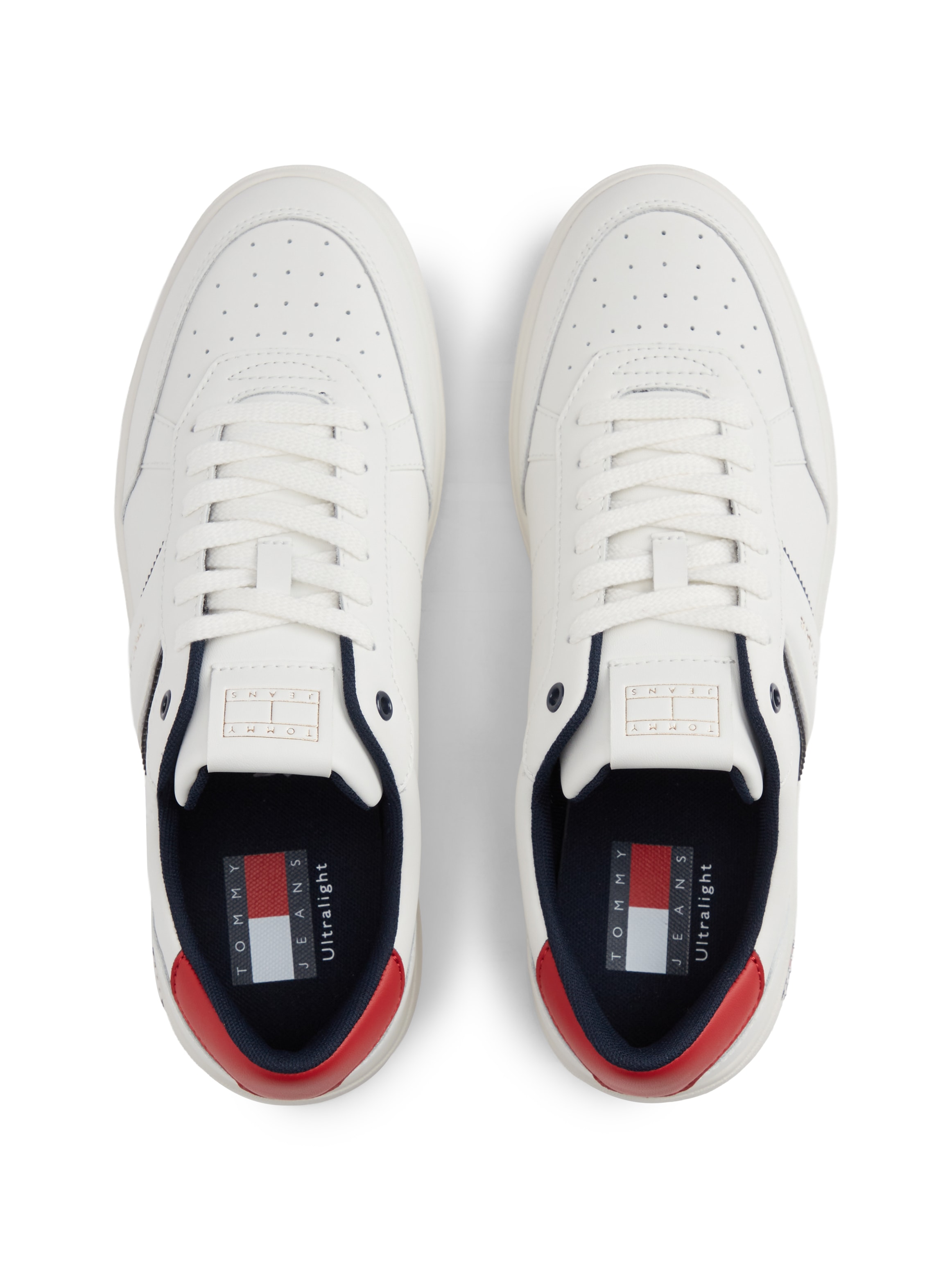 Tommy Jeans Sneaker »LIGHTWEIGHT FLAG LEATHER COURT«  Freizeitschuh, Halbschuh, Schnürer mit Logoflagge im Plateau