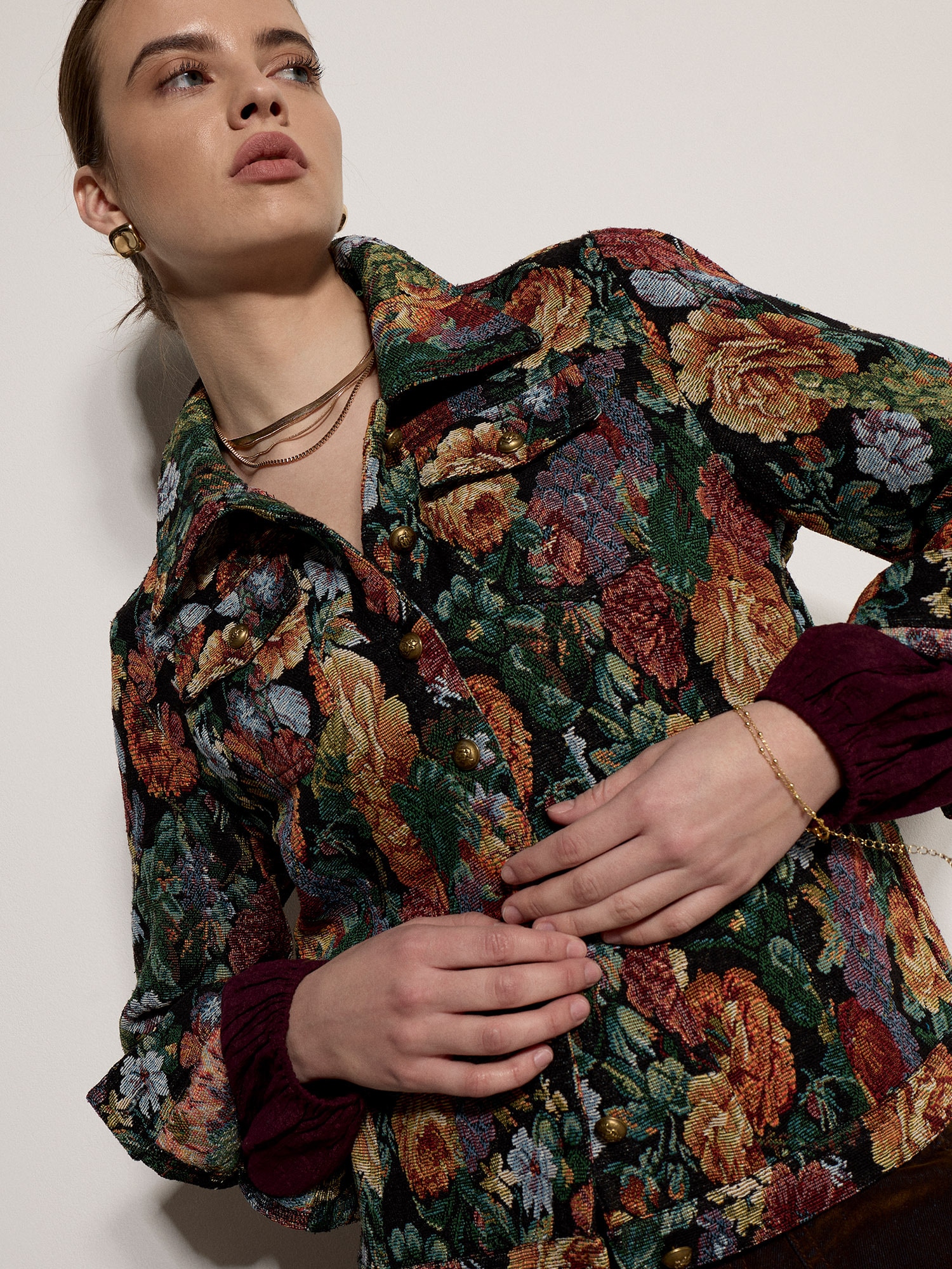 Apricot Kurzjacke »Blumen-Tapisserie-Jacke« Gemustert