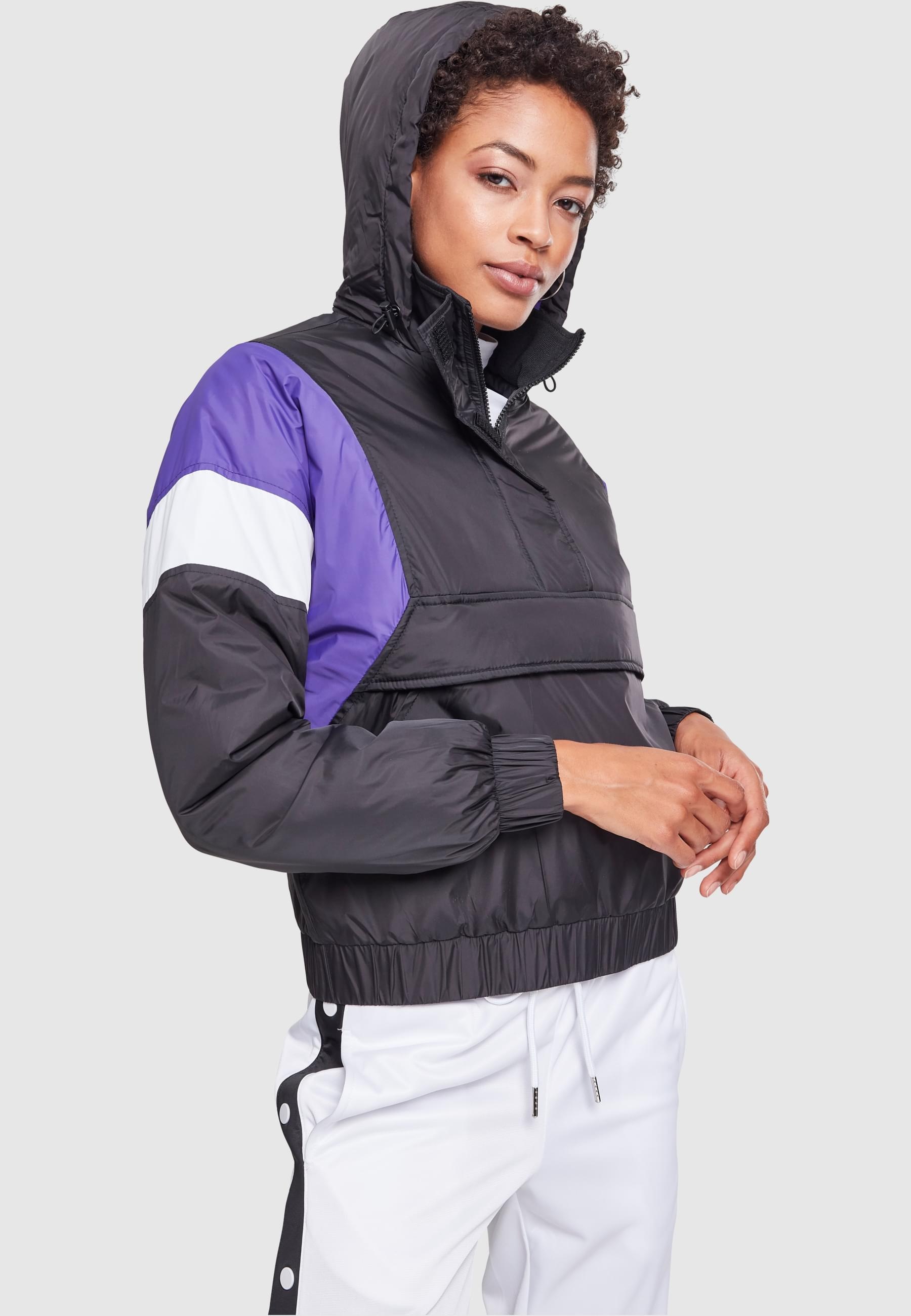 URBAN CLASSICS Allwetterjacke »Urban Classics Damen Ladies 3-Tone Padded Pull Over Jacket«, (1 St.), mit Kapuze