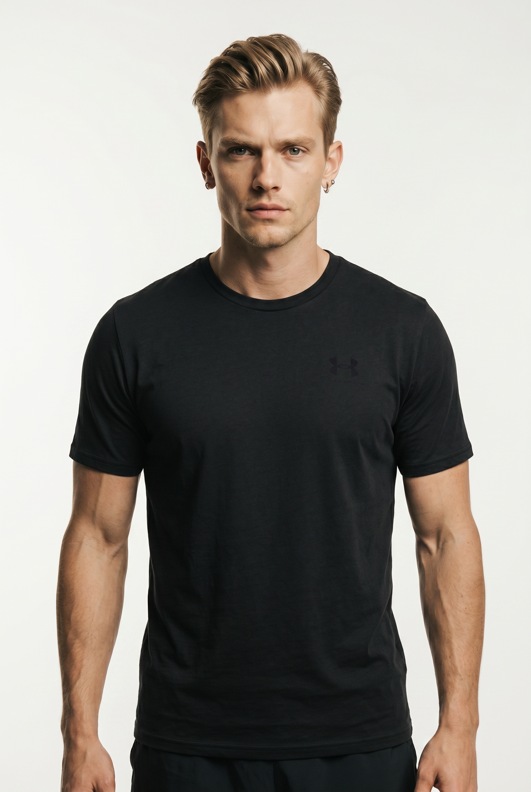 Under Armour "UA M SPORTSTYLE LC SS" kurzärmliges Design, mit Rundhalsausschnitt, gerader Abschluss