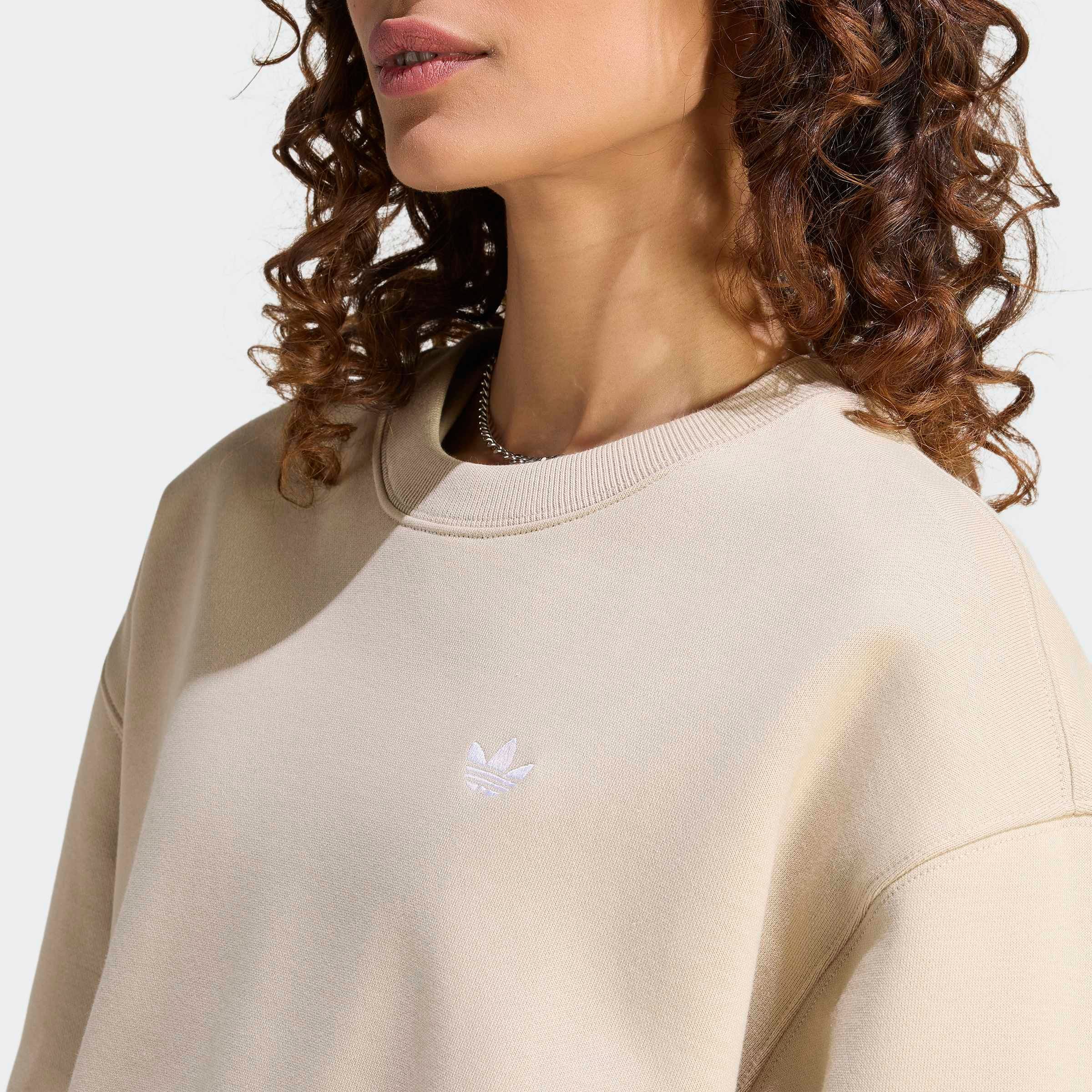 adidas Originals Sweatshirt »ESS FL CRW OS«, mit Rundhalsausschnitt, ohne Verschluss, in normaler Schnittform
