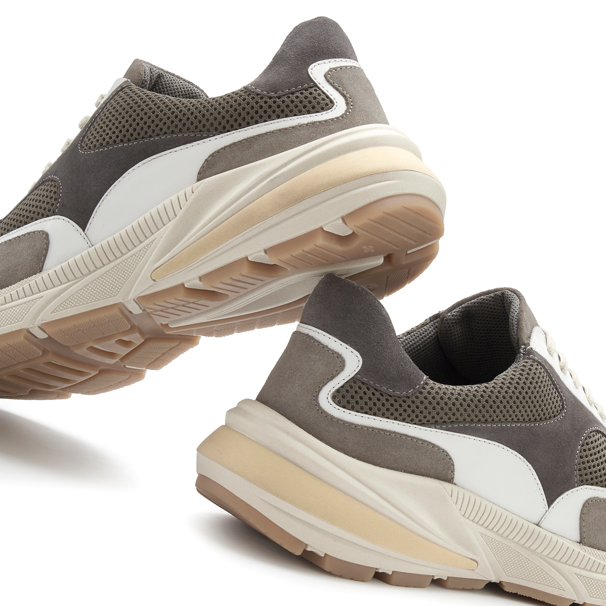 John Devin Sneaker »Halbschuh,«  runde Schuhspitze, Schnürung, bequeme Sohle, aus Leder