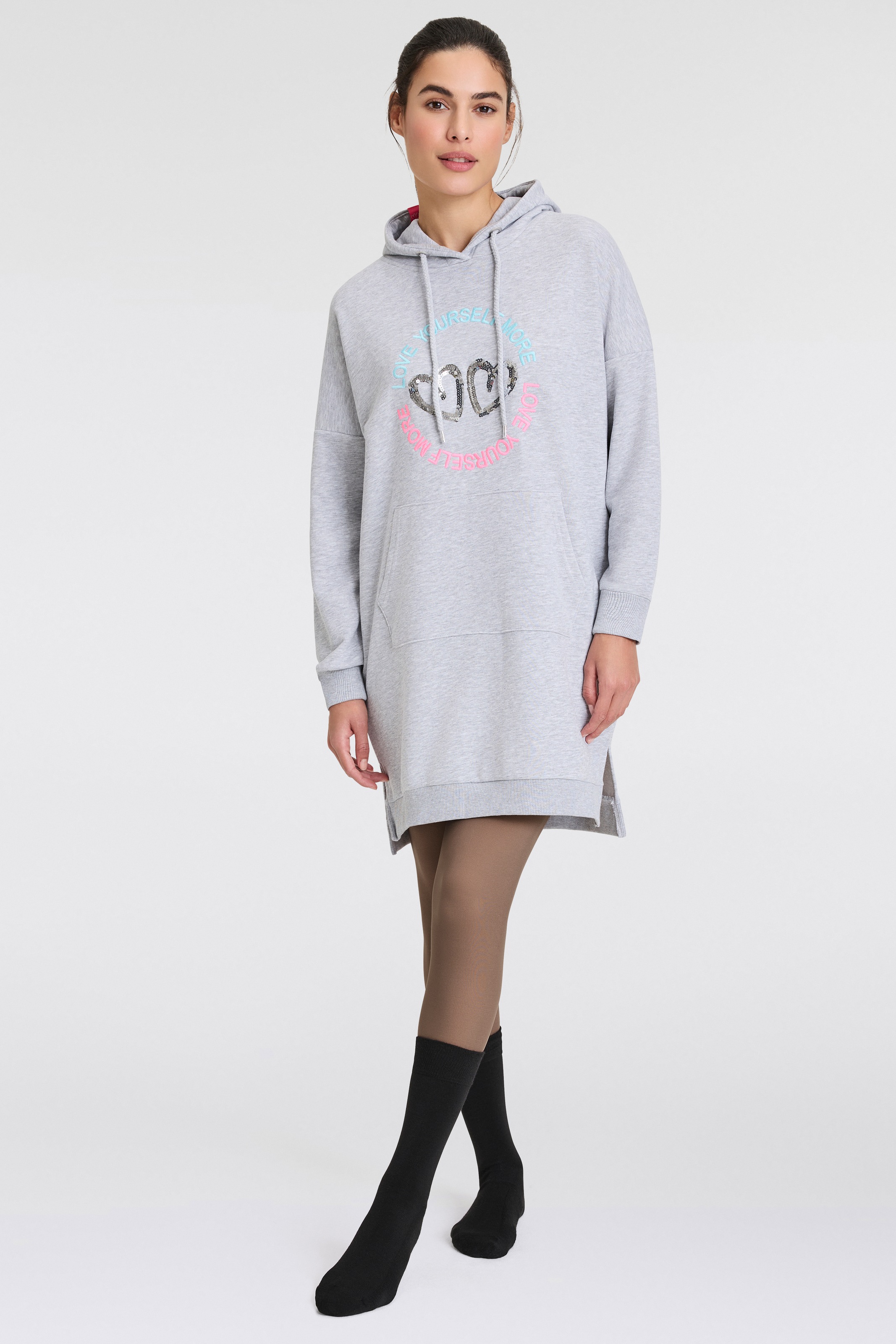 Thumbnail - Zwillingsherz Sweatkleid ""Love Yourself More"" Kängurutasche mit Kapuze, Taschen, Front und Backmotiv und Pailletten