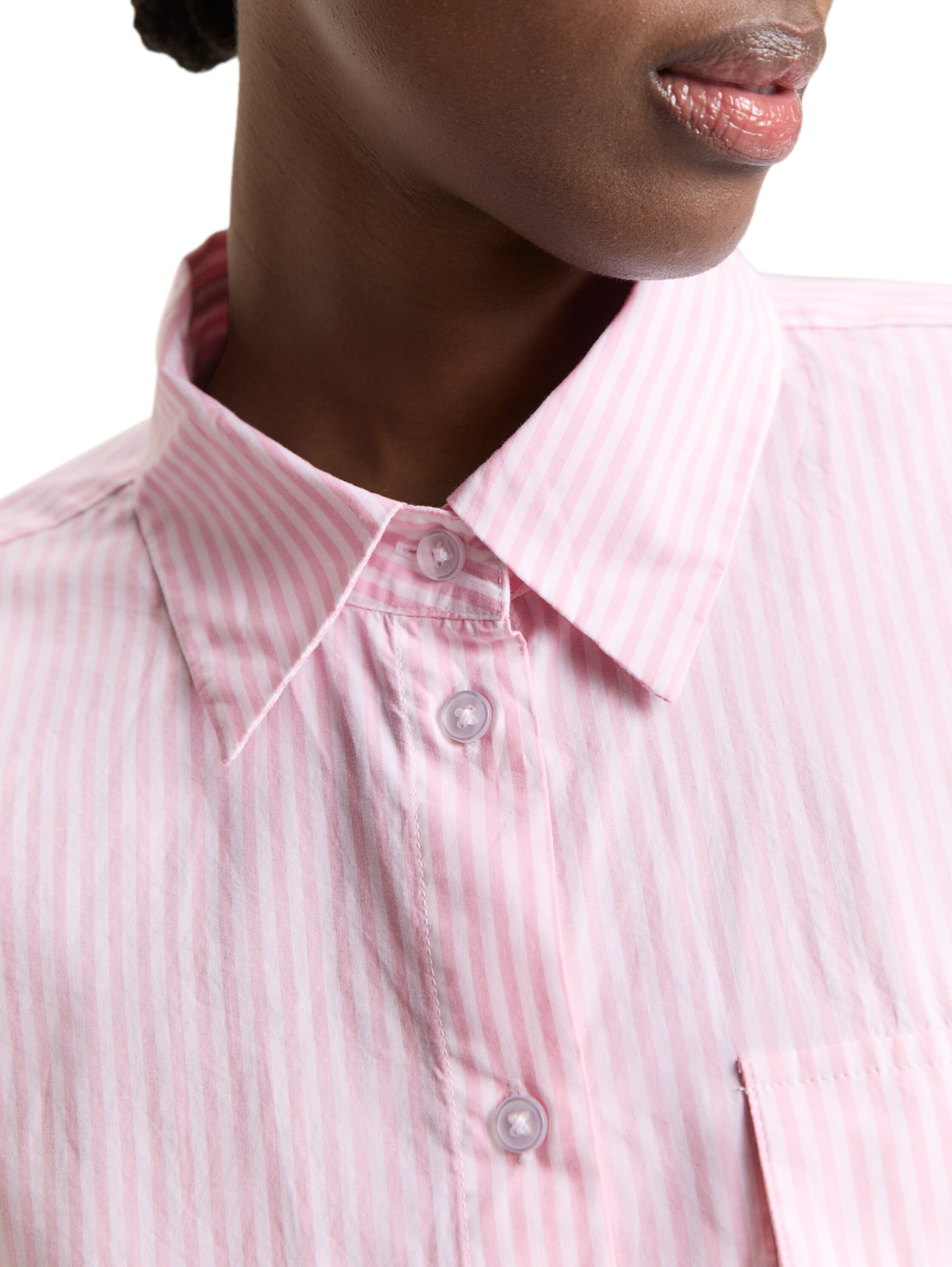 Thumbnail - TOM TAILOR Denim Langarmbluse gestreift, kurze Form, mit Brusttasche