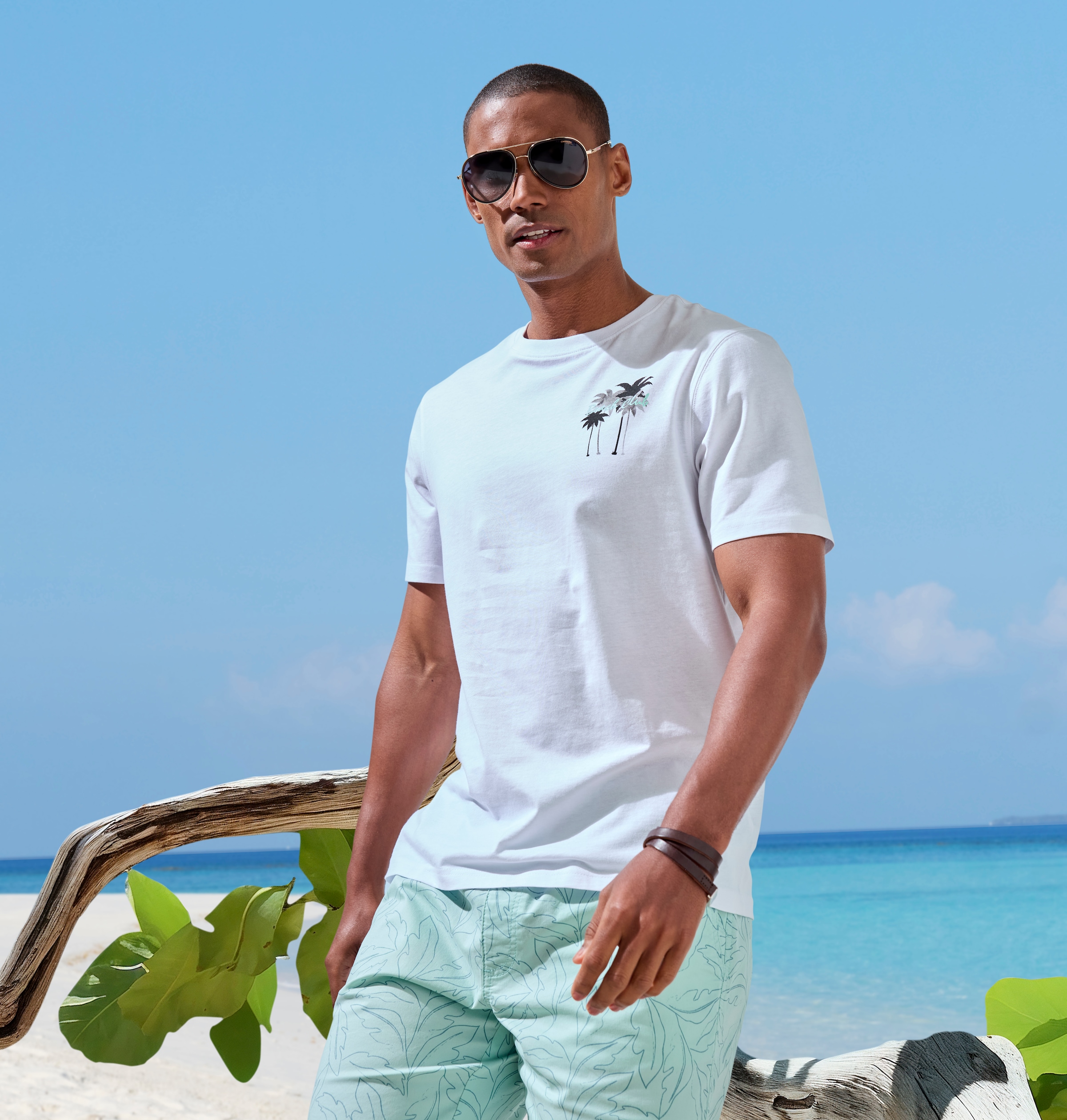 Beachtime T-Shirt »mit großem Rückenprint«, Regular-Fit, mit Print vorn und hinten