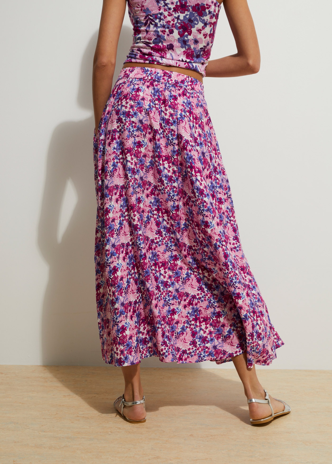 bonprix Sommerrock aus Viskose, ausgestellte Passform, mit geblümtem Muster günstig online kaufen