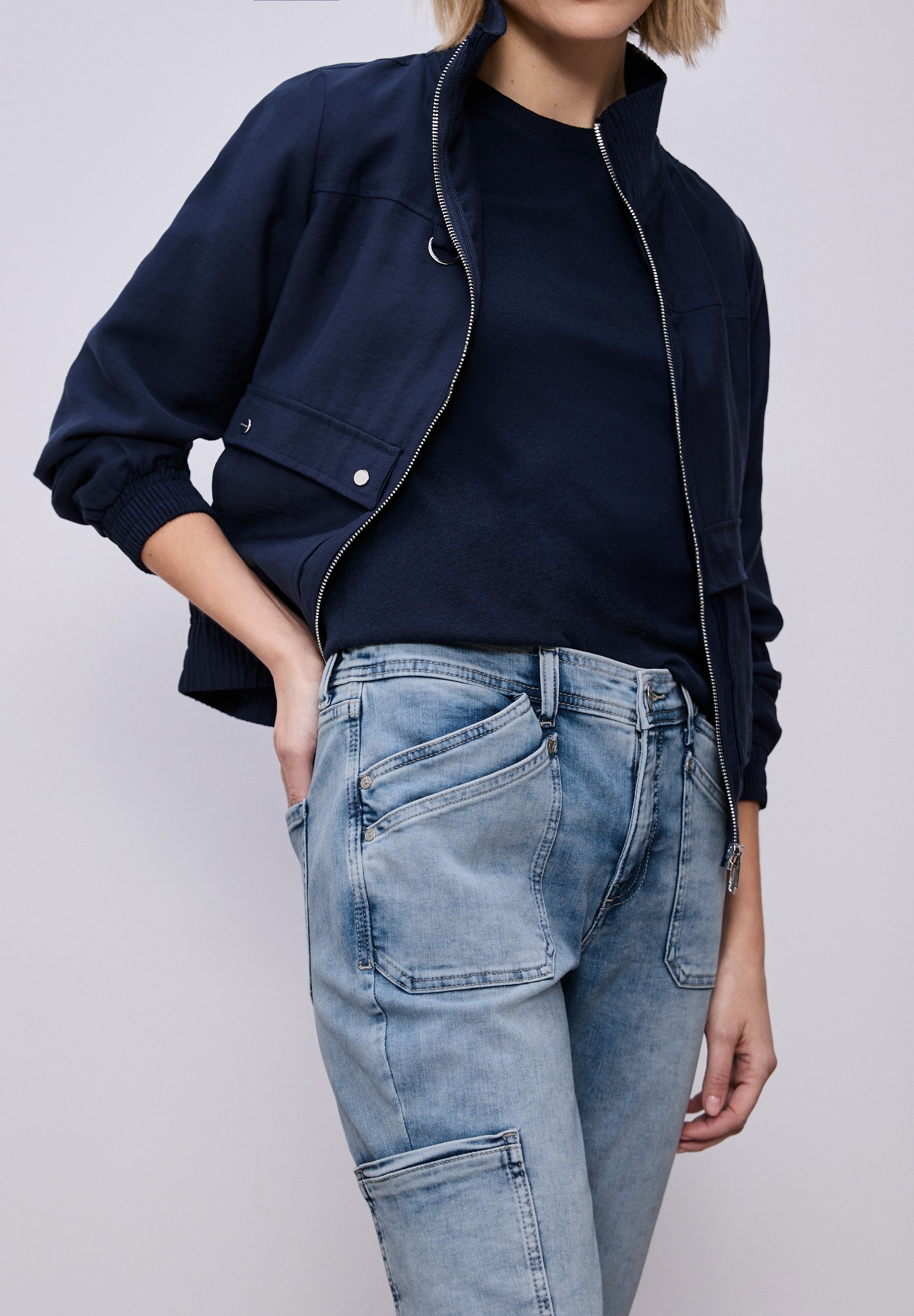 Cargojeans STREET ONE "Style Charlie", Damen, Gr. 27, Länge 28, bleached washed, Denim/Jeans, Obermaterial: 85% Baumwolle, 9% Polyester, 4% Elastomultiester, 2% Elasthan, unifarben, loose fit lang, Jeans, im angesagten Bleached‑Look und elastischem Bund 5