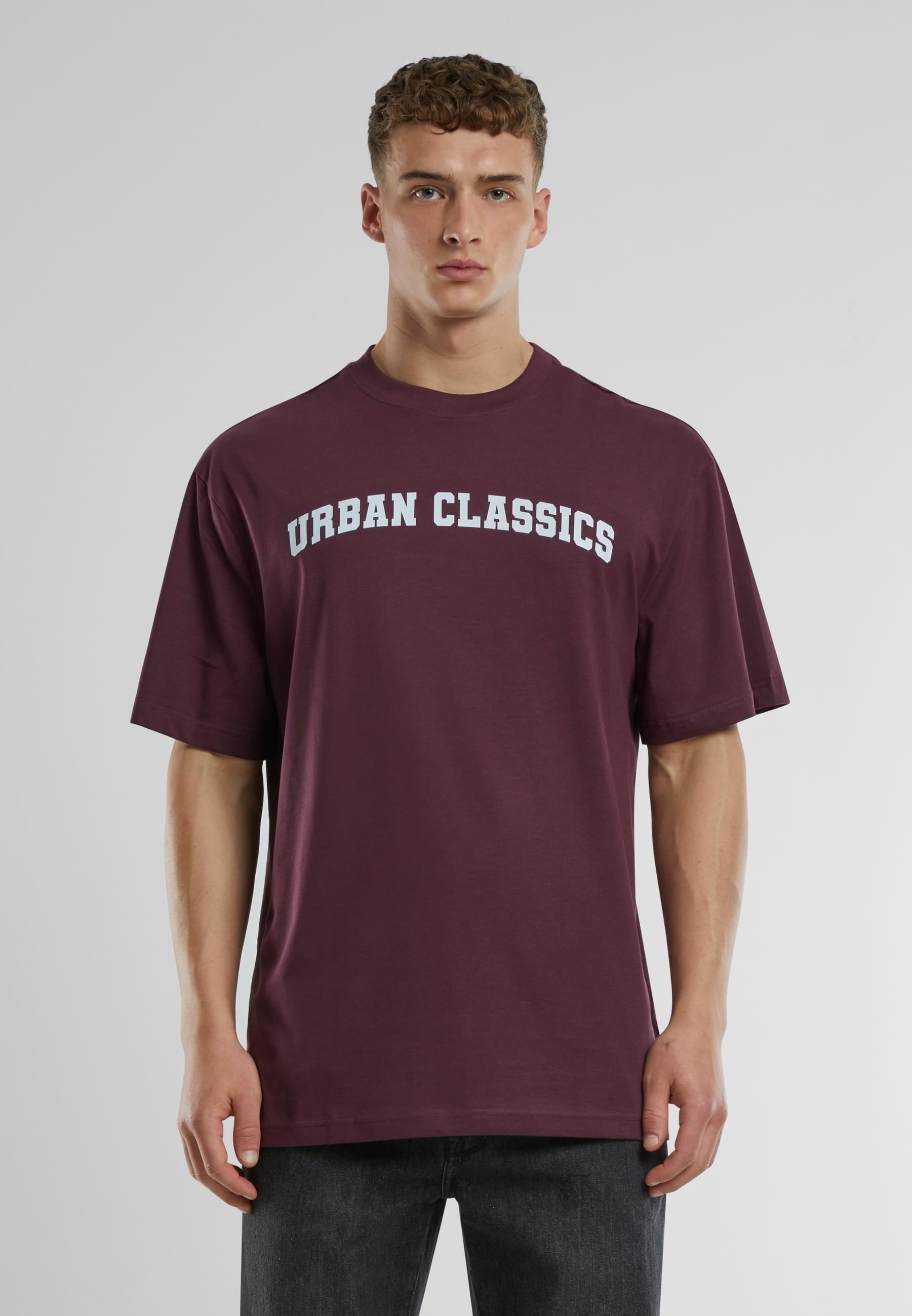 URBAN CLASSICS T-Shirt »Urban Classics UC College Logo Tall Tee«, (1 tlg.)