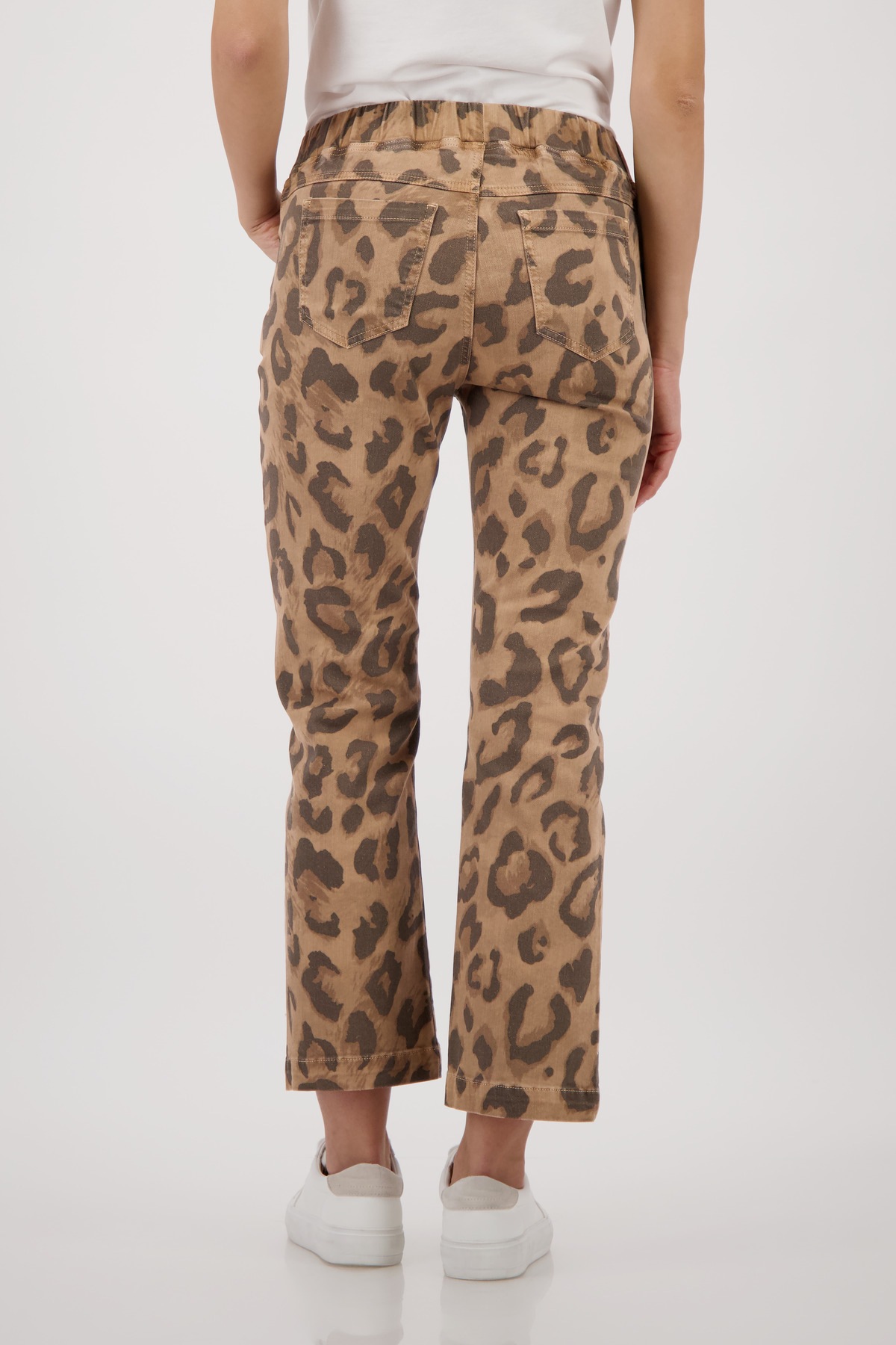 Monari Jogger Pants "Leo allover 70cm" Regular fit mit Leo-Print günstig online kaufen