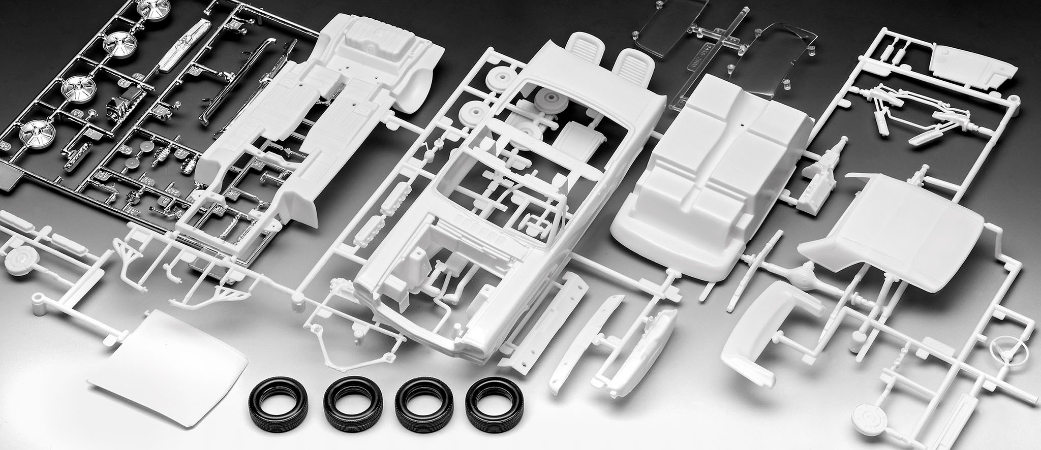 Revell® Modellbausatz »Geschenkset 60 Jahre Ford Mustang«