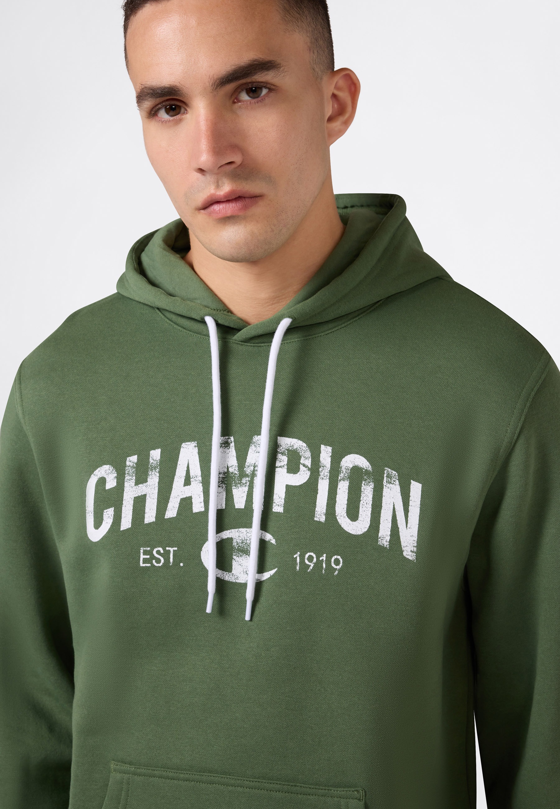 Champion Kapuzensweatshirt »SPORTWEAR HOODIE Standard Fit«, Langarm-Ausführung, aus Baumwolle und Polyester, Standard Fit
