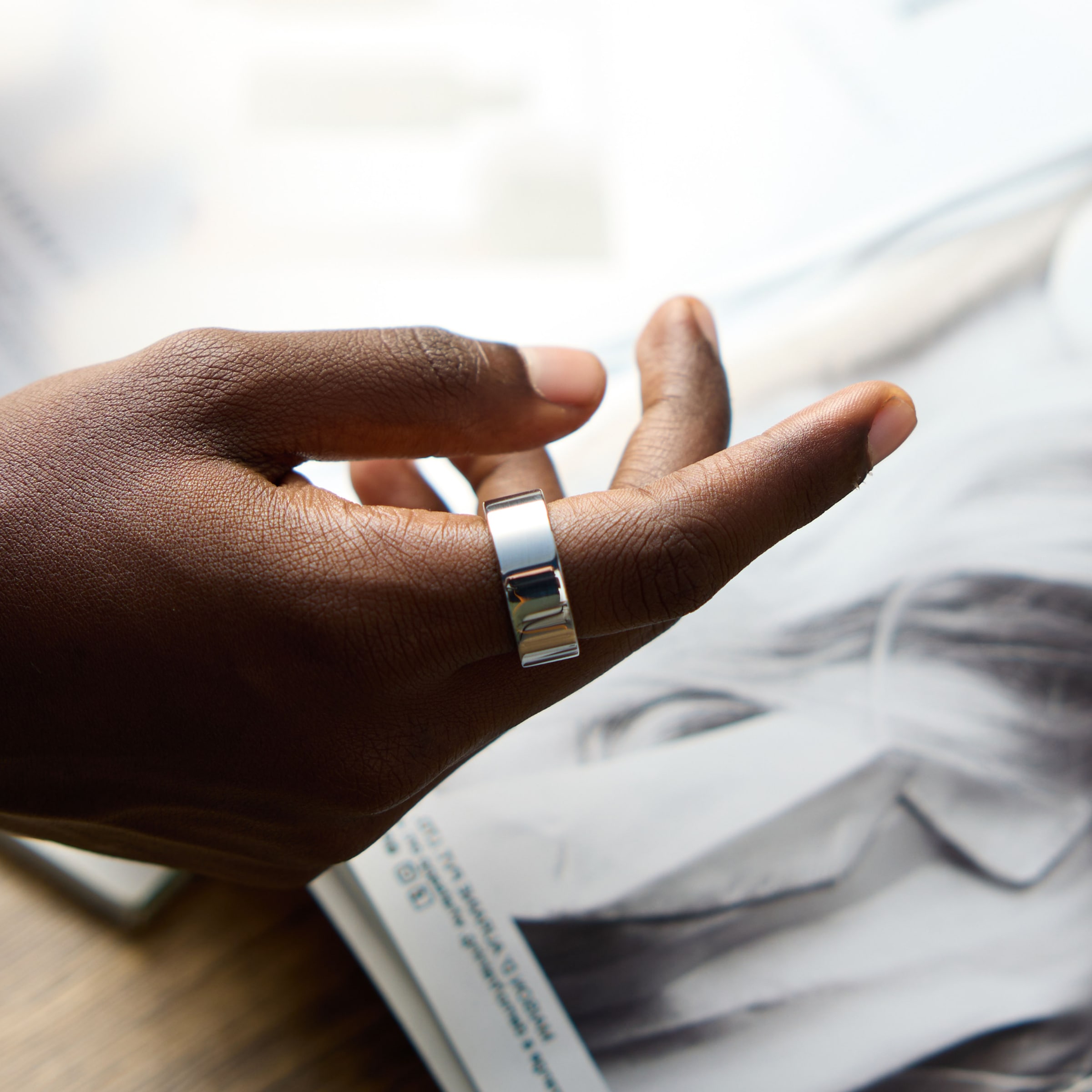 Ultrahuman Activity Tracker »Smartring AIR - Größe 9« Schlaf- und Fitness-Tracker für Frauen und Männer