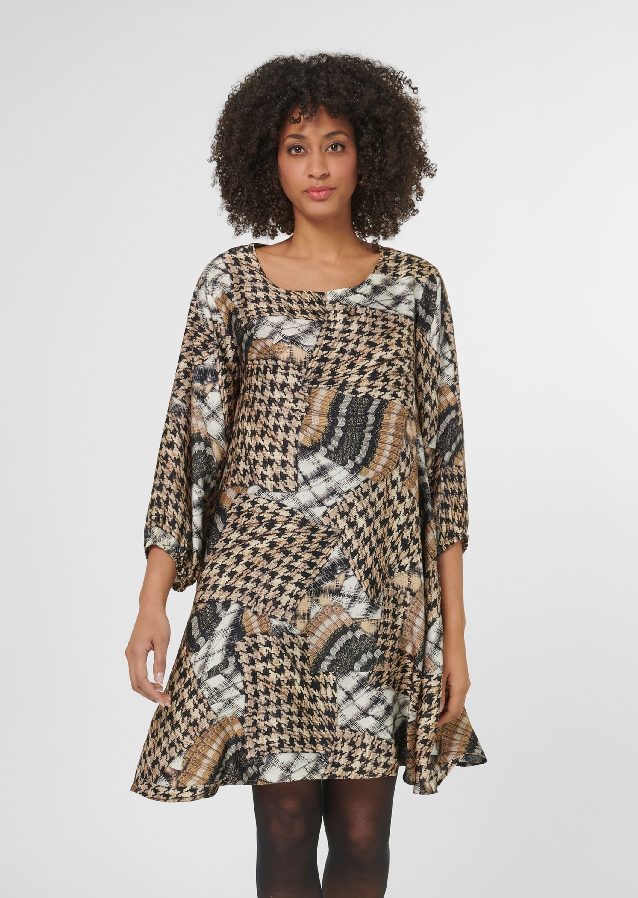 MADELEINE Sommerkleid »Kleid Bedrucktes Kleid in modischer A-Linie«