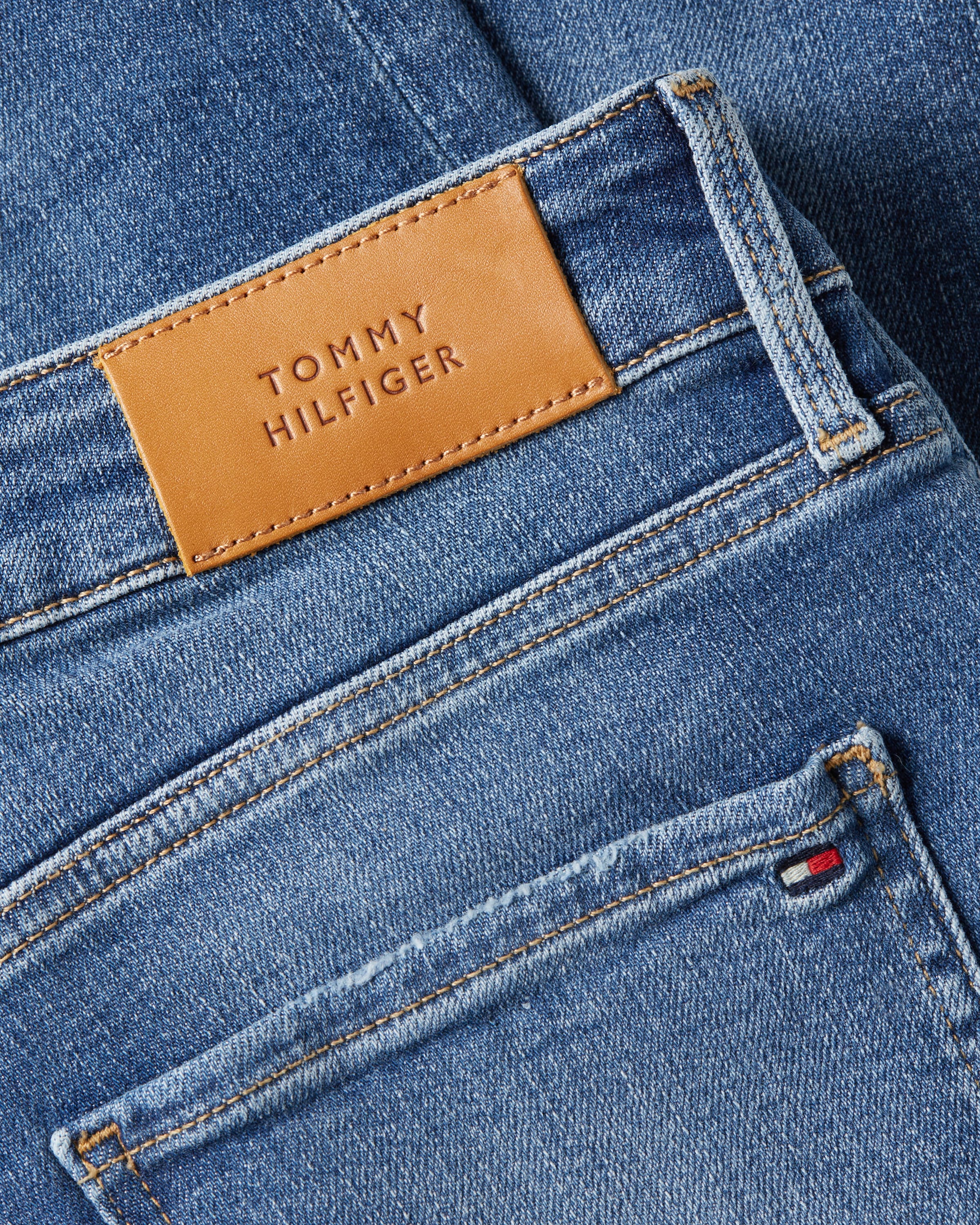 Tommy Hilfiger Curve Skinny-fit-Jeans »CRV TH HARLEM U SKINNY HW LEO«, PLUS  SIZE CURVE,mit leichten faded-out Effekten online bestellen | BAUR