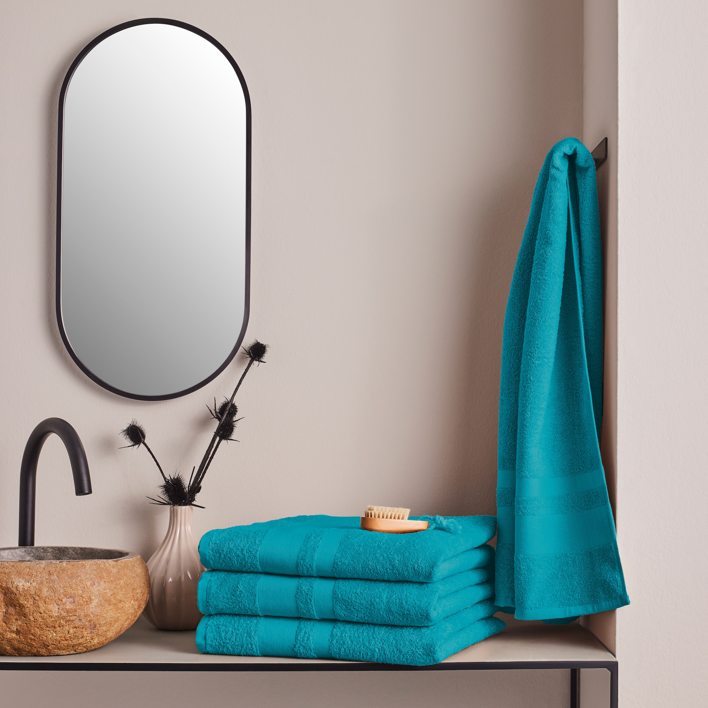 OTTO home Duschtücher »Vanessa, 4 Duschtücher, 70x140cm, in Standard- und Premium-Qualität« Handtücher mit Bordüre, 100% Baumwolle, einfarbig, weich