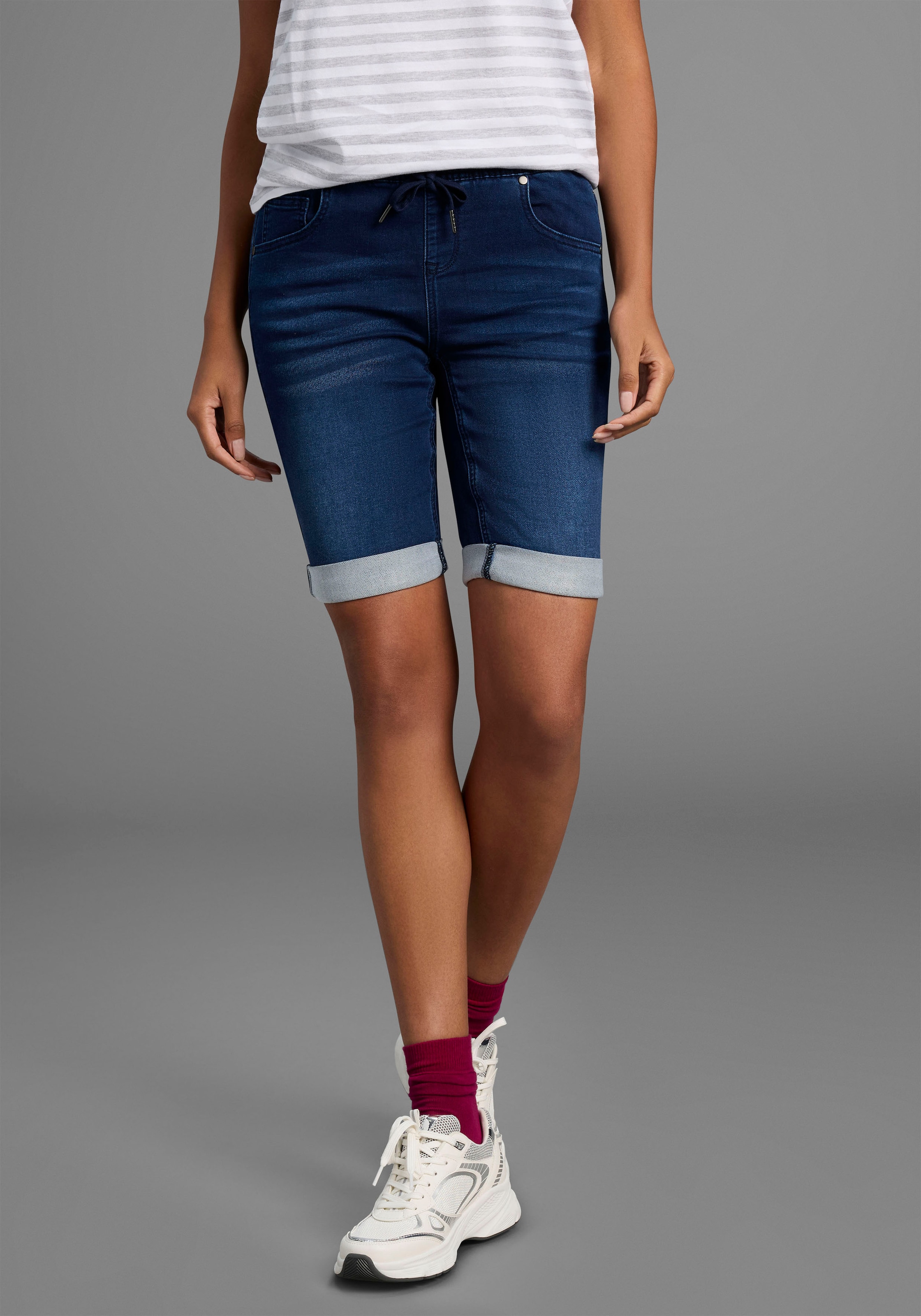 Arizona Jogg-Jeansbermudas, hohe Leibhöhe, krempelbare Beinabschlüsse, Used günstig online kaufen