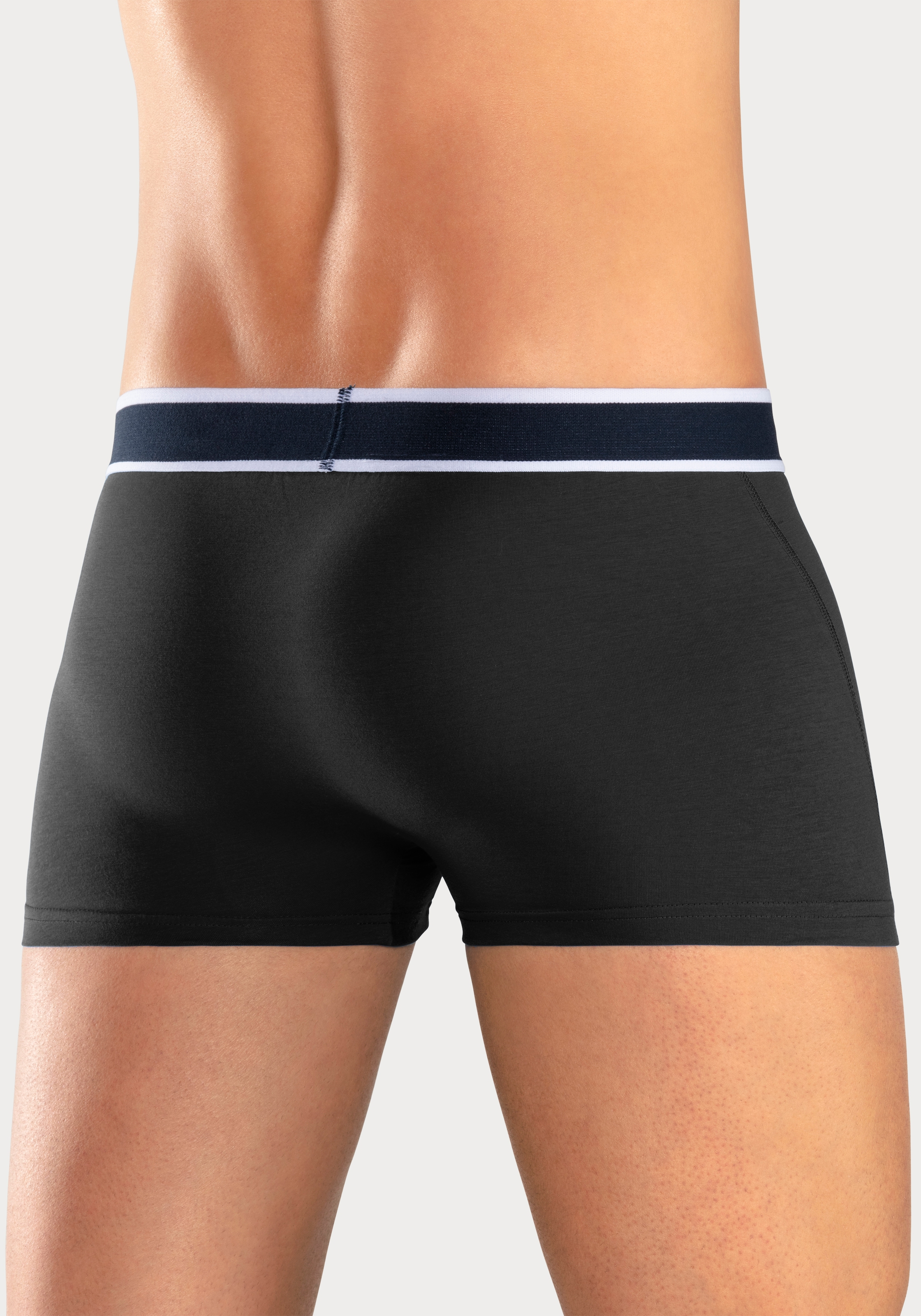 Bruno Banani Boxer »Boxershorts für Herren«, (4er Pack), mit Steifen und Logo im Bund