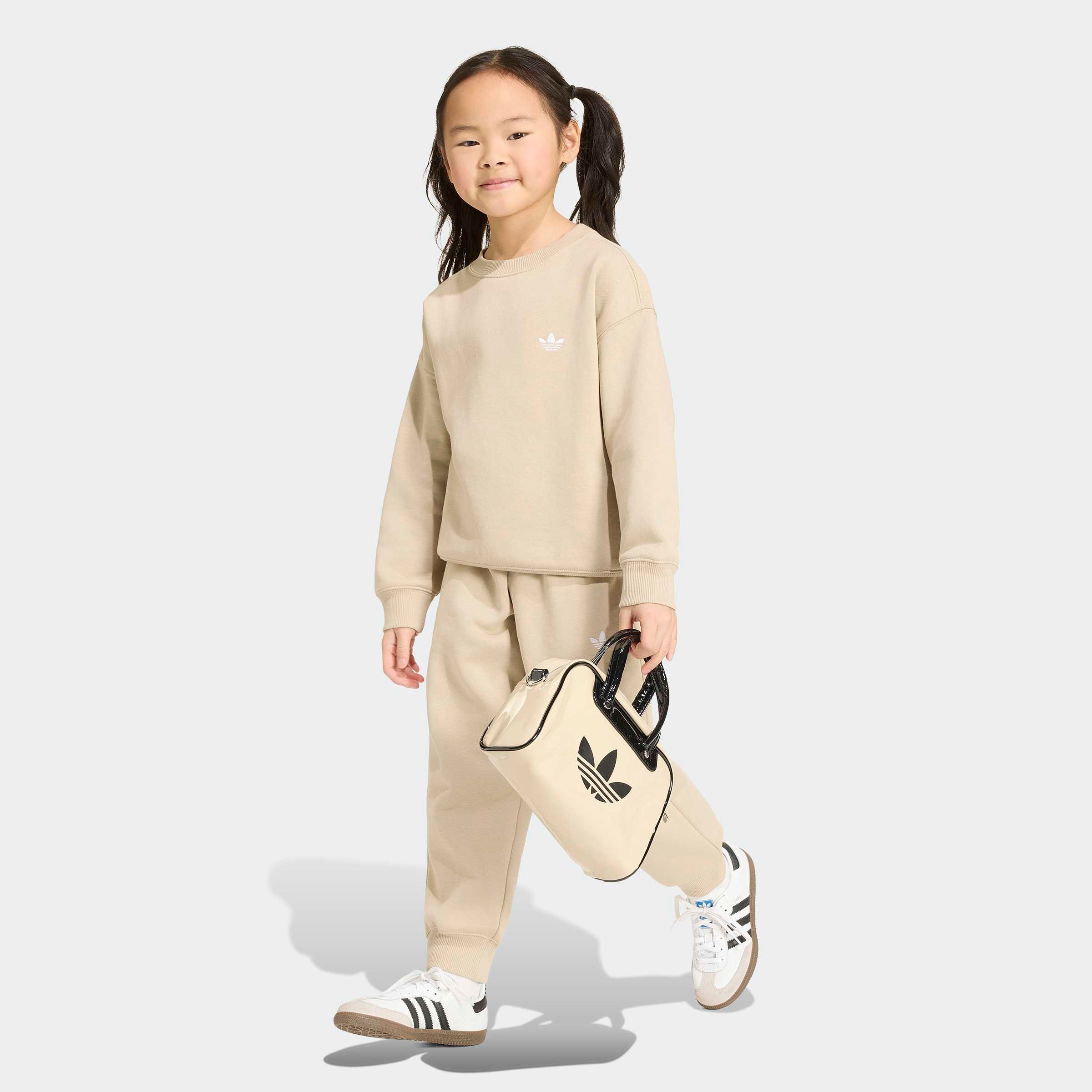 adidas Originals Trainingsanzug »CREW JOG SET« 2 für Kinder, zweiteiliges Set, aus Baumwolle