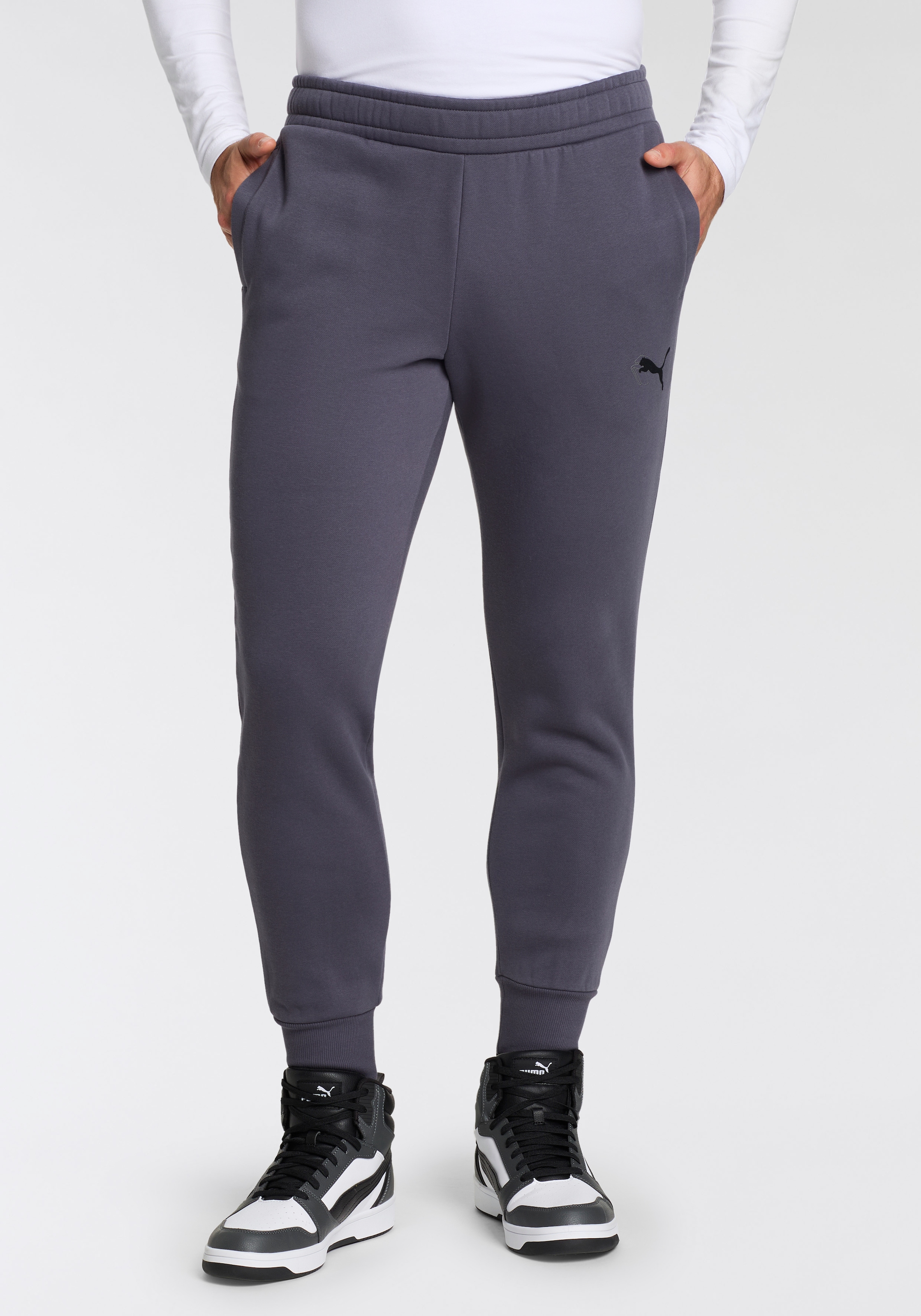 PUMA Jogginghose "ESS+ LOGO LAB CAT SWEATPANTS FL CL" sportlicher Stil, mit günstig online kaufen