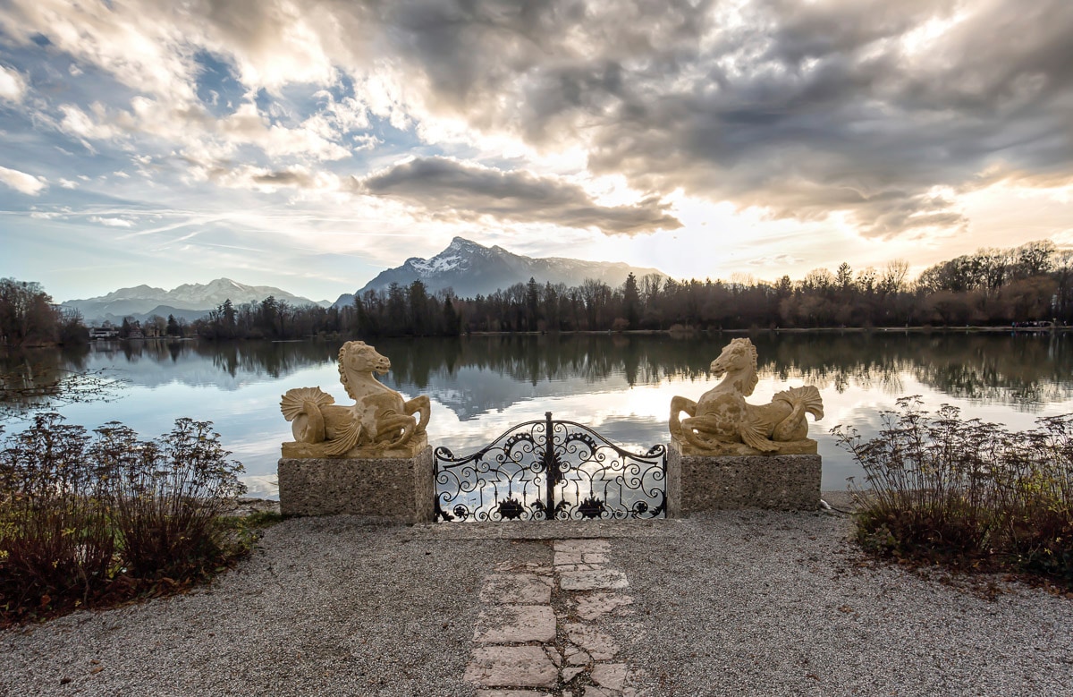 Papermoon "Tor zur Landschaft"