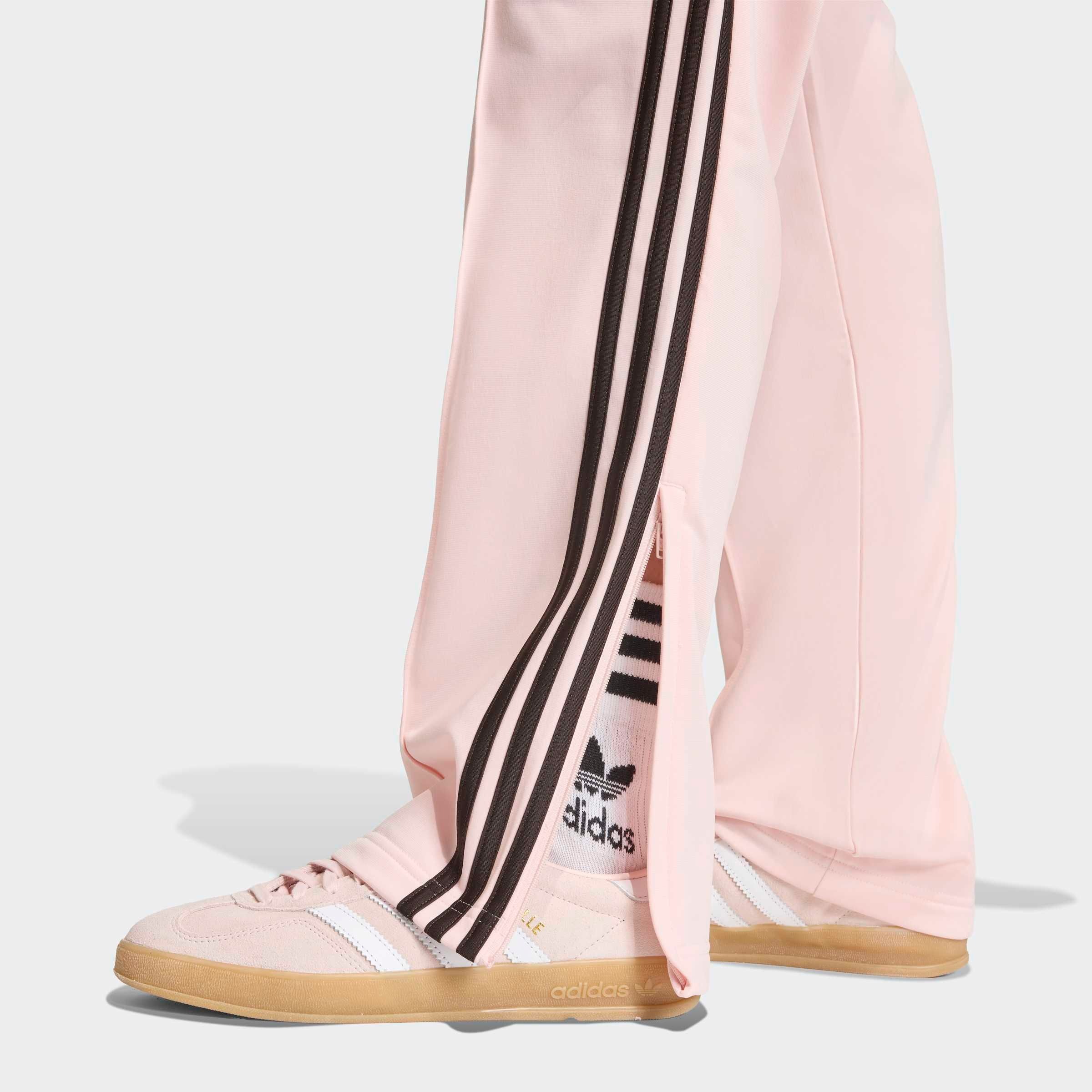 Sporthose ADIDAS ORIGINALS "FB CLASSIC TP", Damen, Gr. M (19/20), K-Gr, sandy pink, aurora coffee, kurz, gr., Obermaterial: 100% Polyester, Hosen Sporthose, FIREBIRD, reguläre Passform, Topseller 3