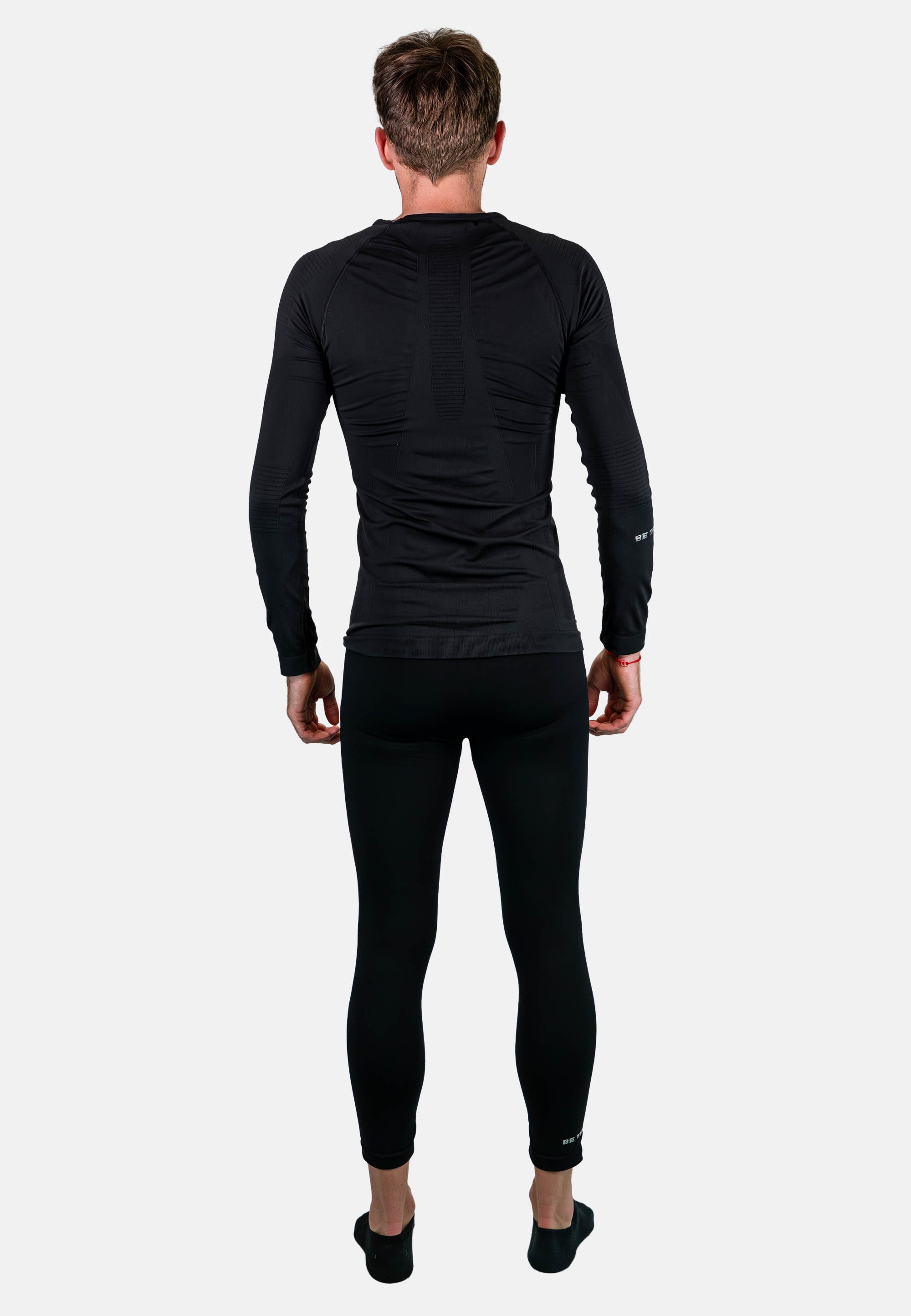 Thumbnail - Reusch Funktionsshirt "Reusch Underwear Set Man 3/4 Pants" 2 Stk. tlg. mit hohem Tragekomfort