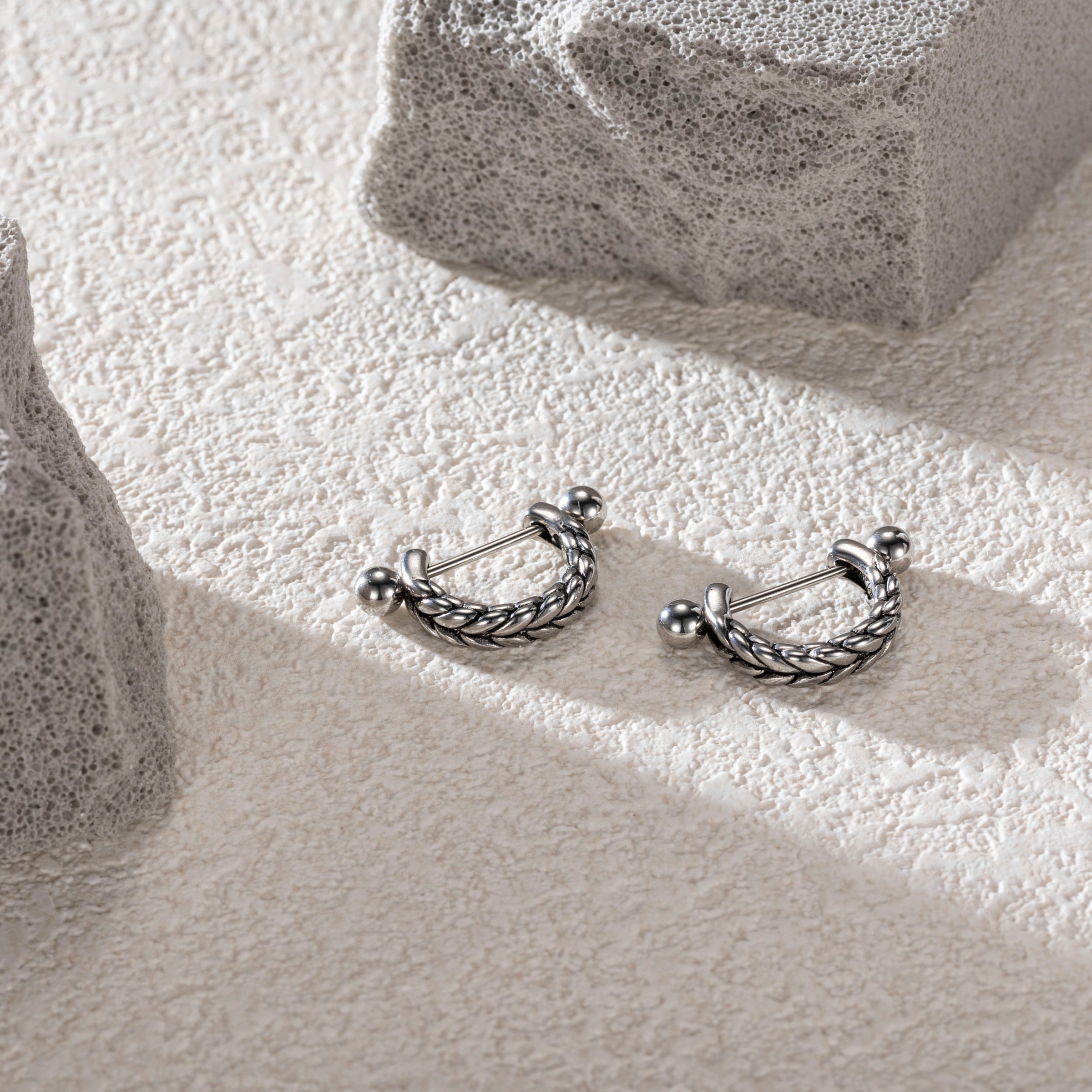 FIRETTI Classic Hoop Earrings Black 2