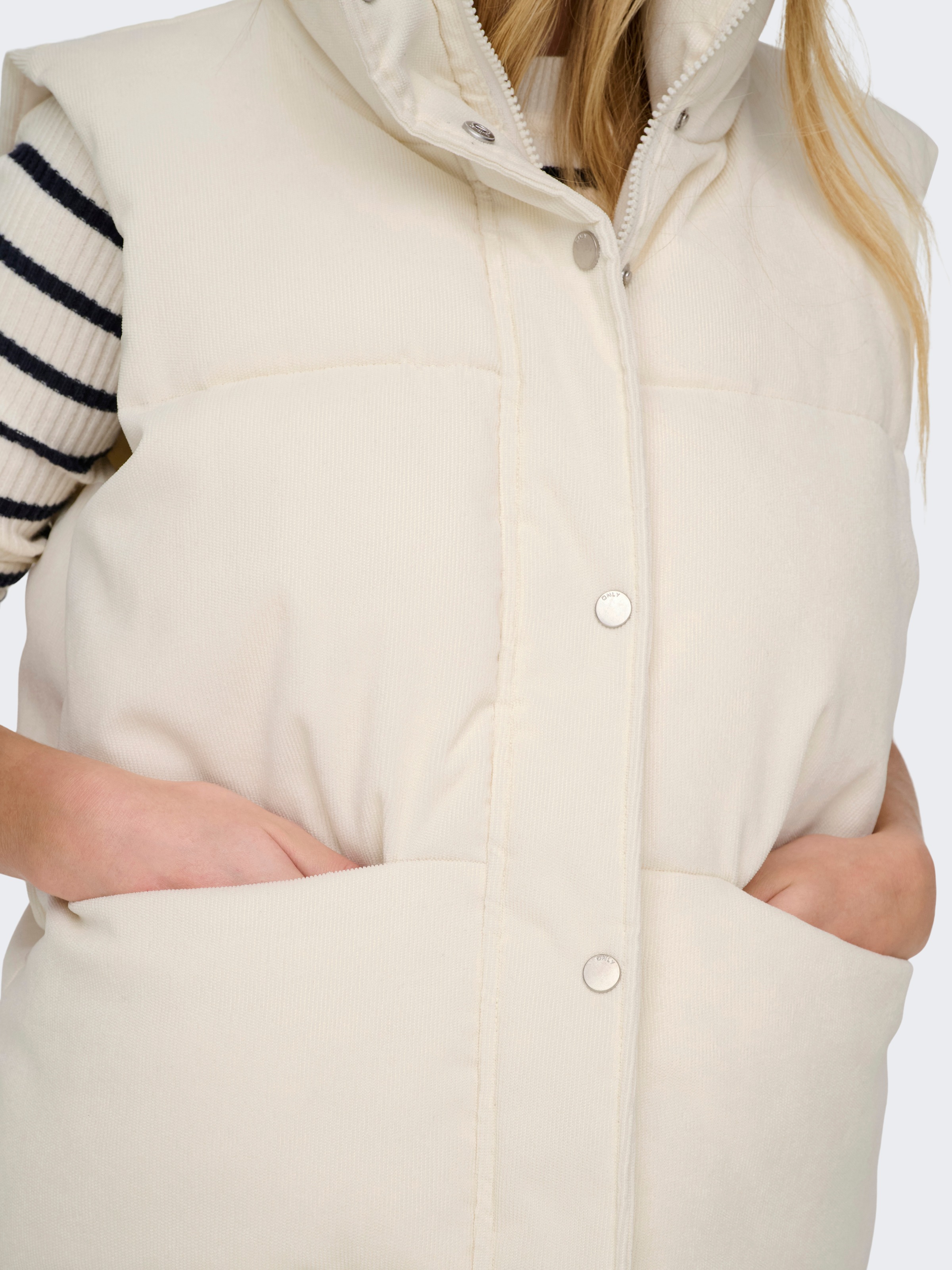 Thumbnail - ONLY Steppweste "ONLNEWDOLLY CORDUROY WAISTCOAT CS OTW"