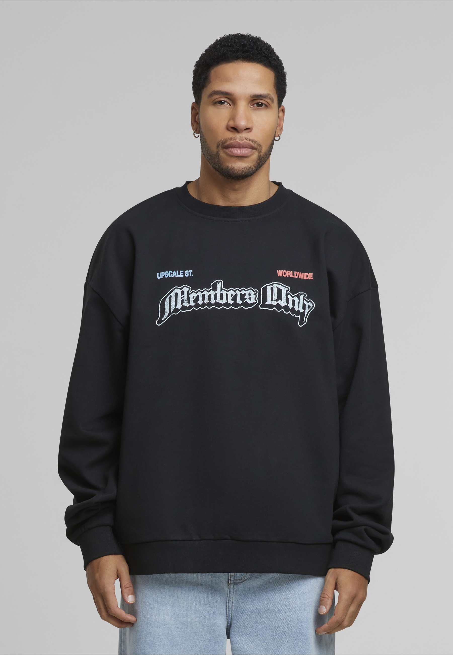 Upscale by Mister Tee Rundhalspullover »Upscale by Mister Tee Only Members Oversize Crewneck« 1 Stk.
