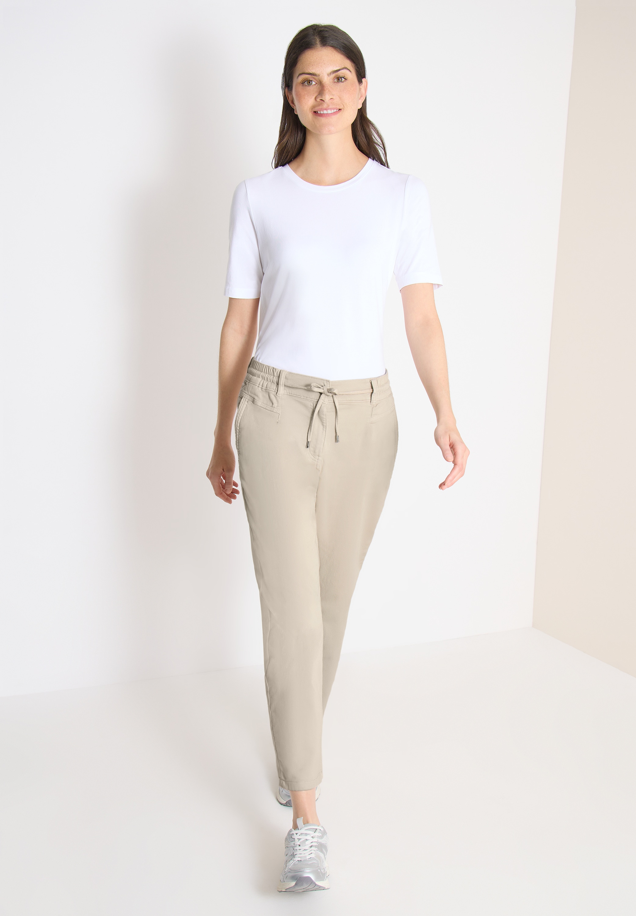 Cecil Jogger Pants  Middle Waist