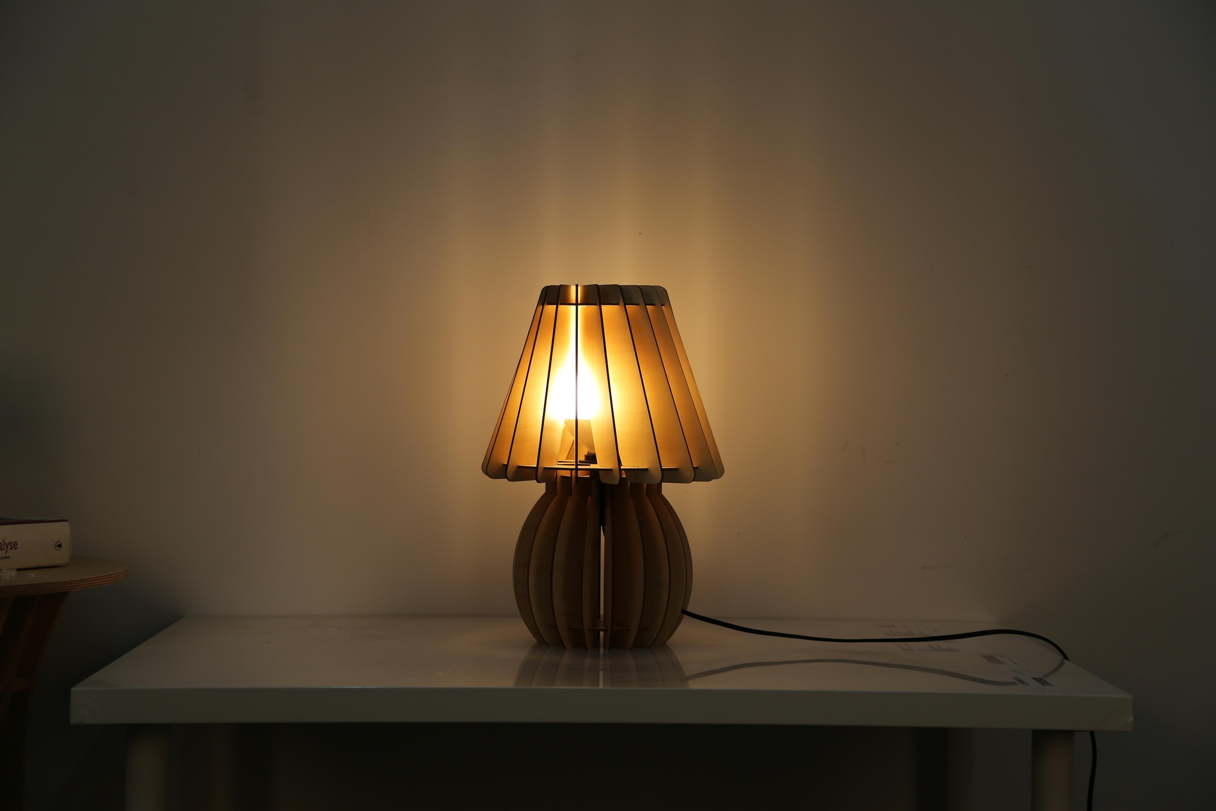 Kayoom Tischleuchte »Tischlampe Gino Holz«, 1 flammig, Leuchtmittel E27 | ohne Leuchtmittel, modern, vielseitig kombinierbar