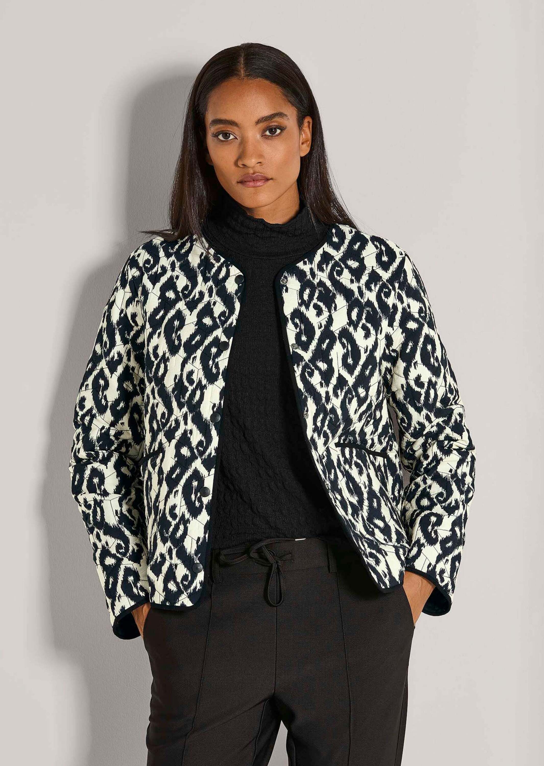 Thumbnail - MADELEINE Kurzjacke "Übergangsjacke Modische Steppjacke mit Animal-Print" Übergansjacke, grafisches Leo-Design