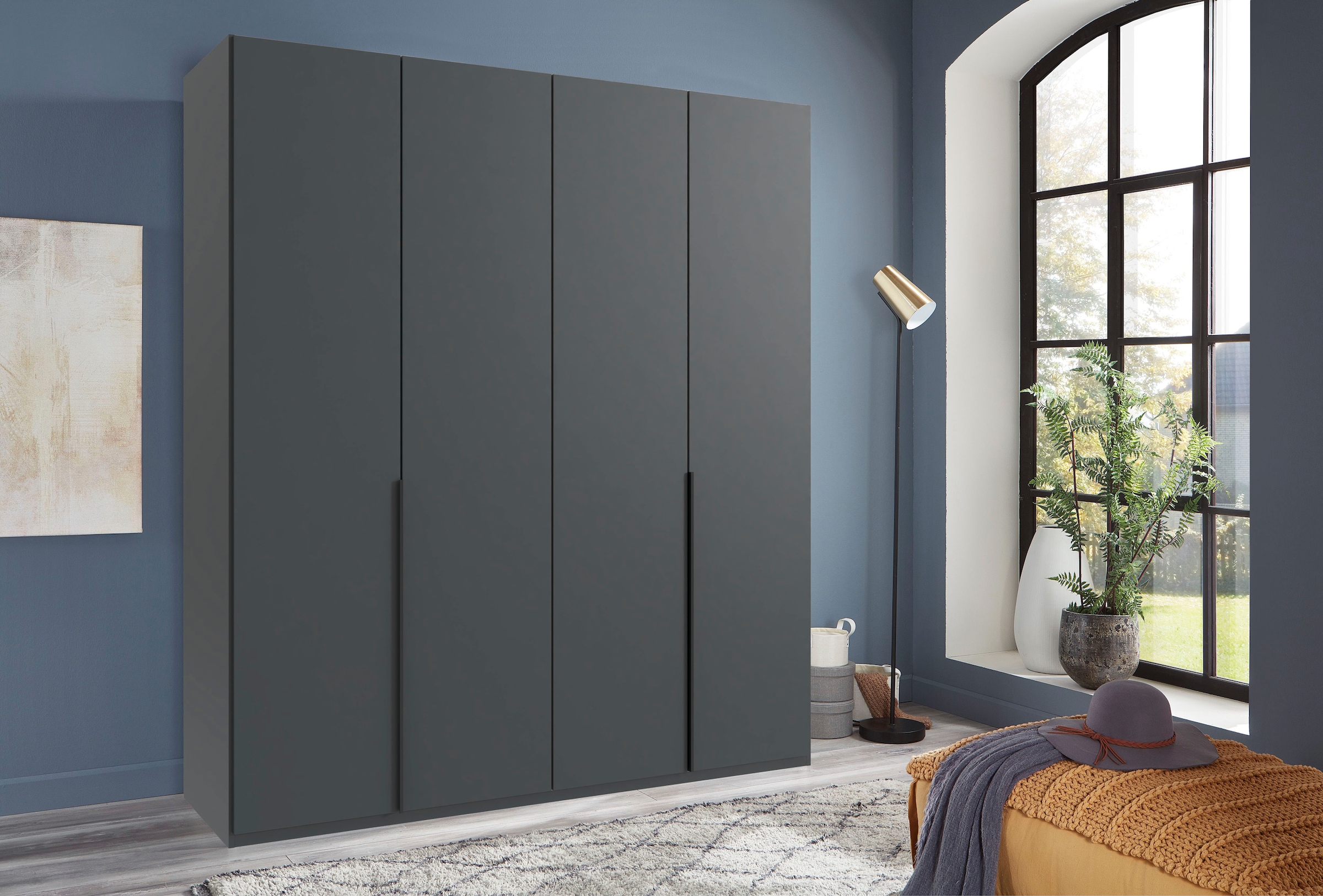 Wimex Kleiderschrank »Mugano, in 5 Breiten und 2 Höhen, Made in Germany«, (in Basic oder Premium Ausstattung mit 2 weiteren Einlegeböden), mit langen Griffstangen aus Metall, wahlweise mit oder ohne Spiegel