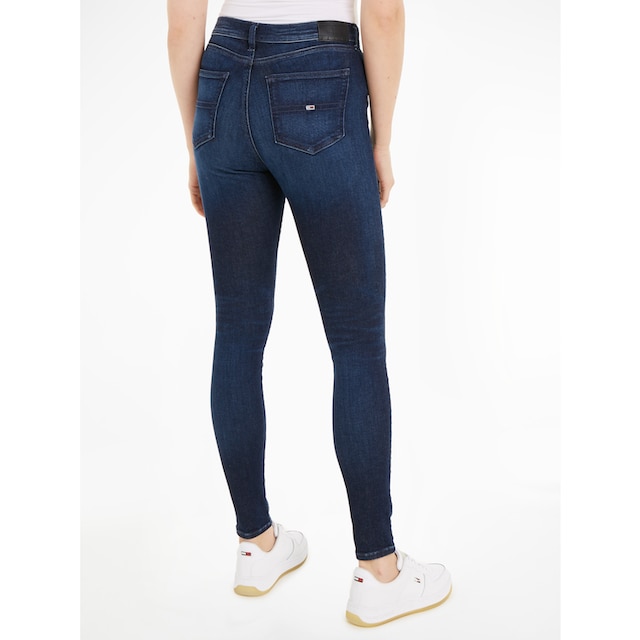 Tommy Jeans Bequeme Jeans »Sylvia«, mit Ledermarkenlabel für kaufen | BAUR