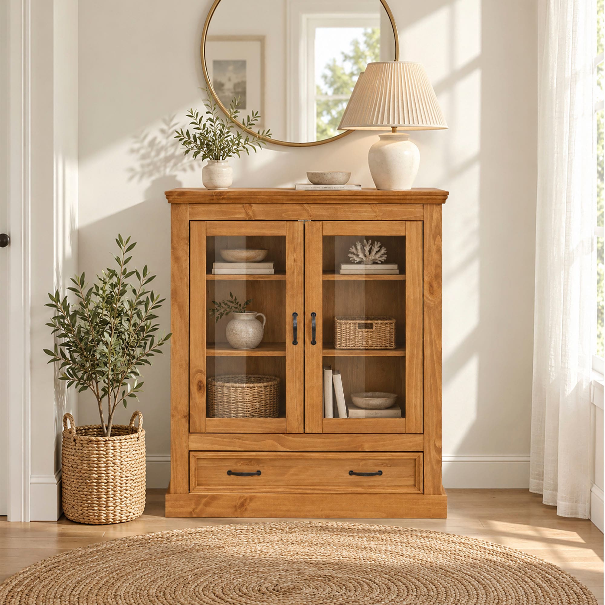 OTTO home Vitrine »Selma Highboard« aus massivem Kiefernholz, mit Griffen aus antikisiertem Metall