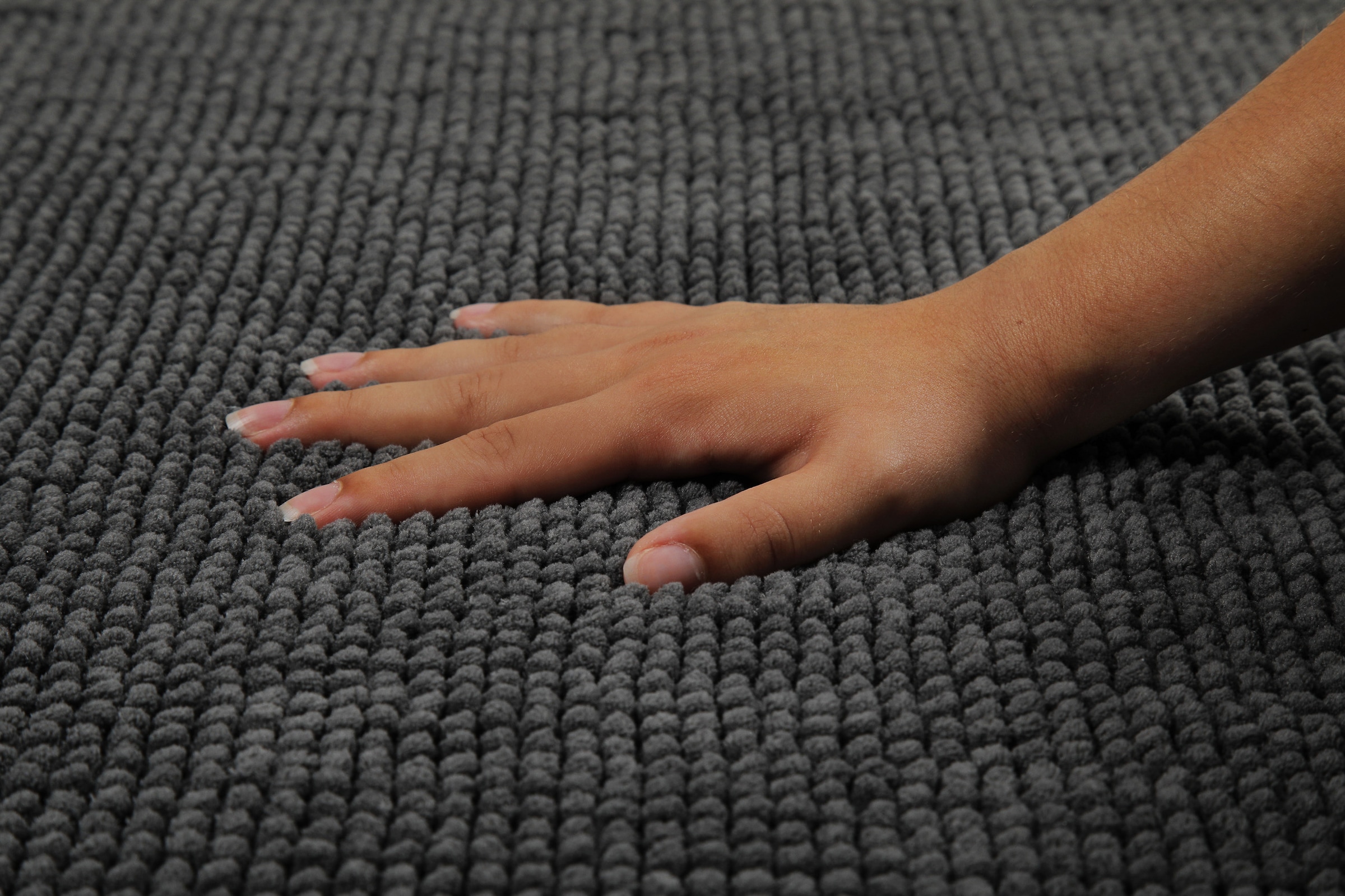 my home Badematte »Kaelan«, rutschhemmend beschichtet, fußbodenheizungsgeeignet, Badvorleger, Badteppich aus weicher Chenille, pastell Farben