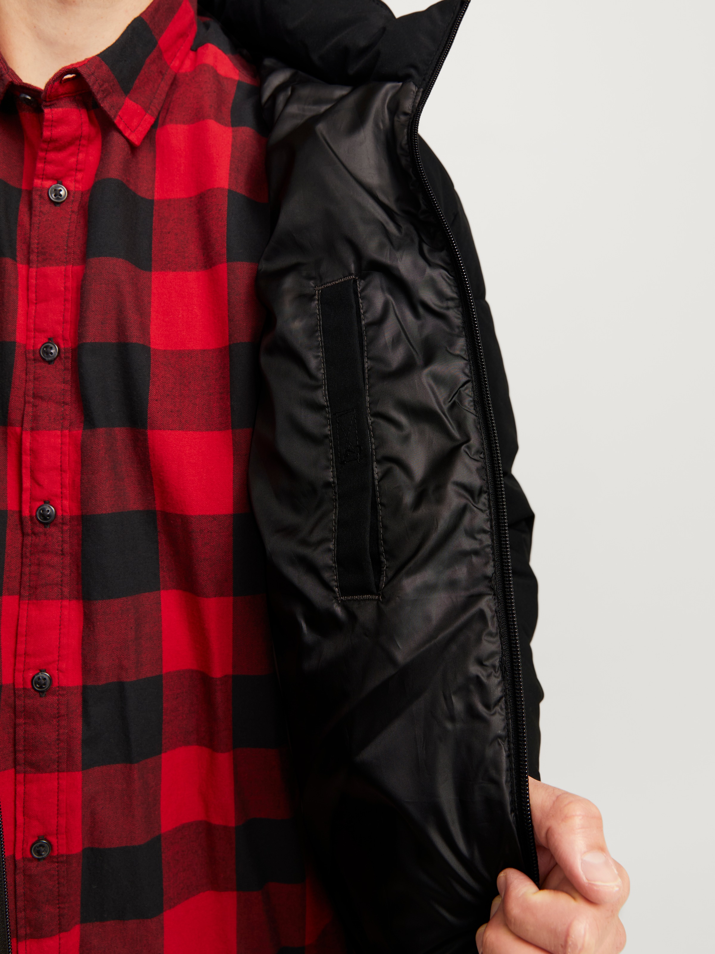 Jack & Jones PlusSize Outdoorjacke »JJEOTTO PUFFER JACKET PLS«, mit Kapuze