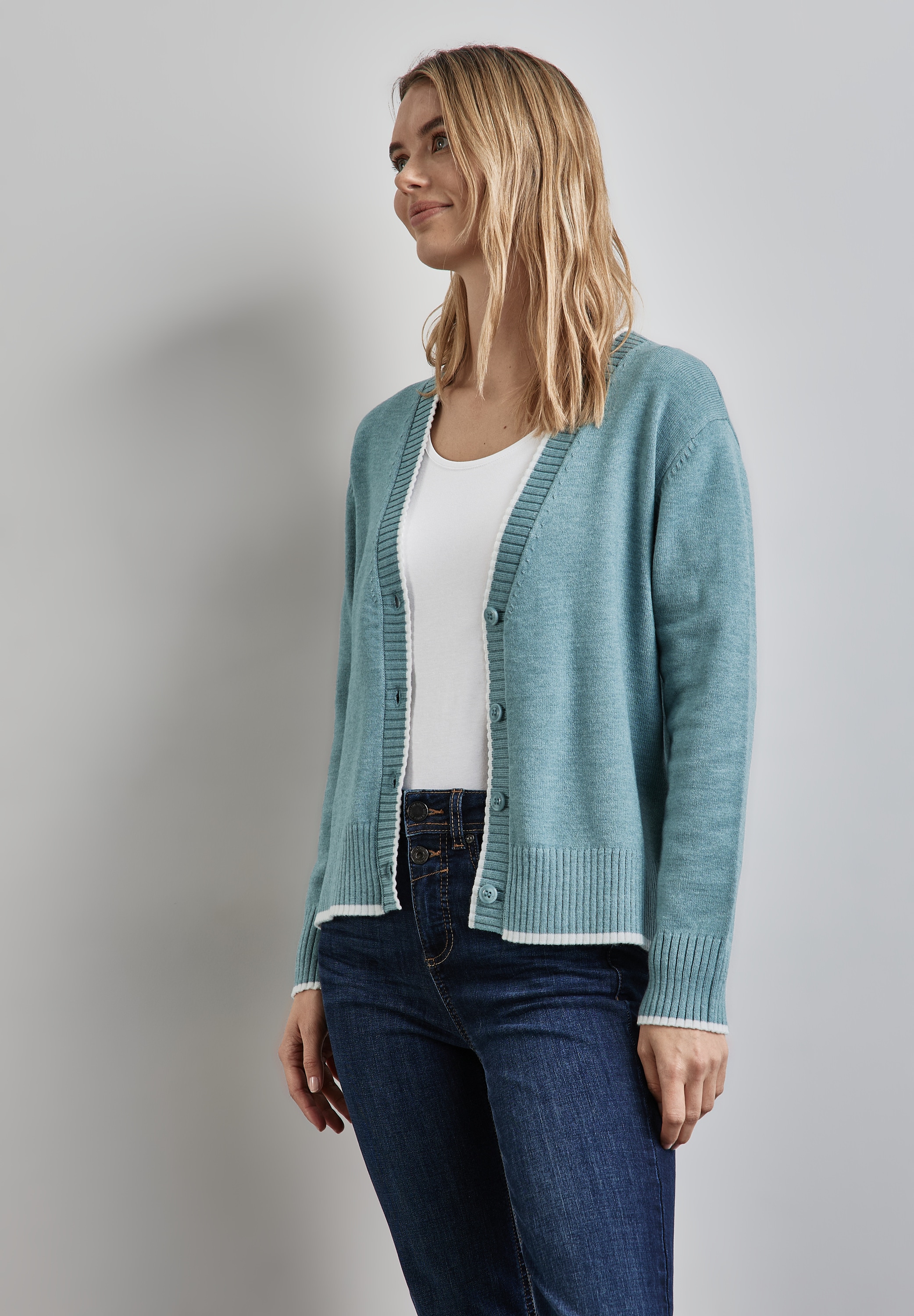 STREET ONE Cardigan, mit V-Ausschnitt