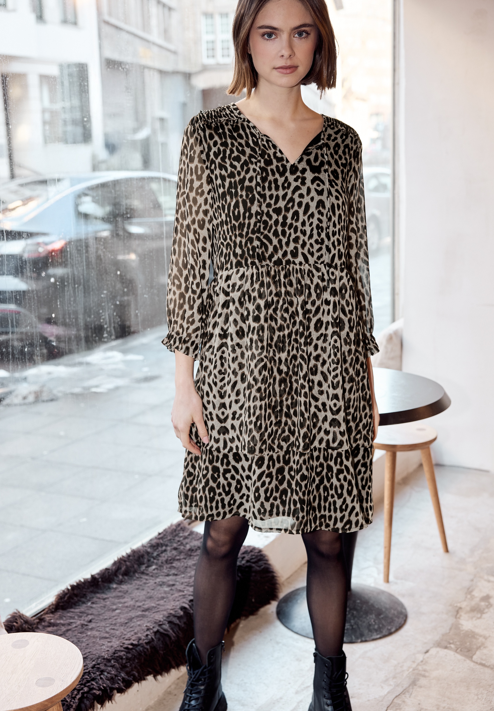 STREET ONE STUDIO Sommerkleid Ohne Taschen knielang