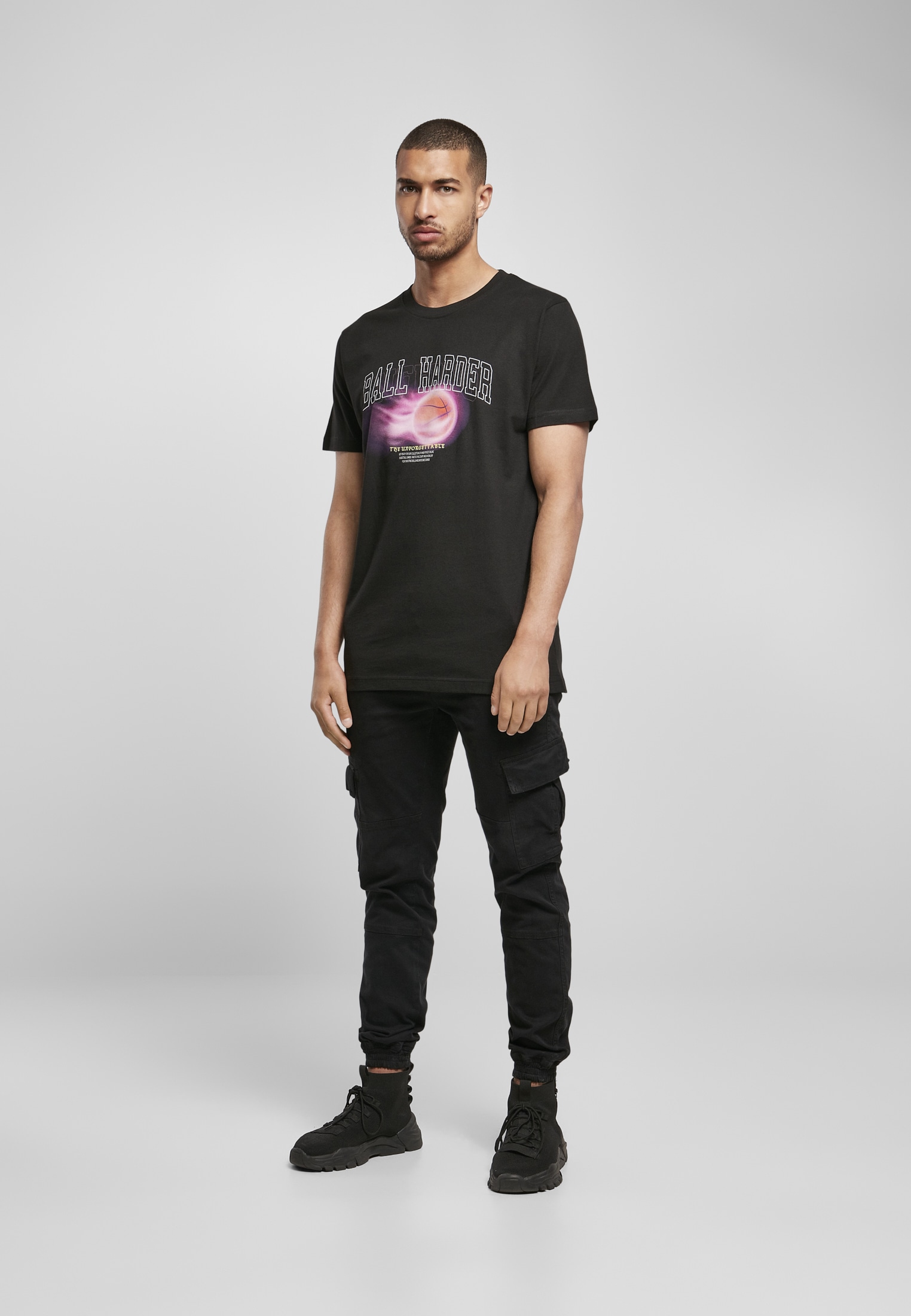 MisterTee Kurzarmshirt »Herren Ball Harder Tee«, (1 tlg.)