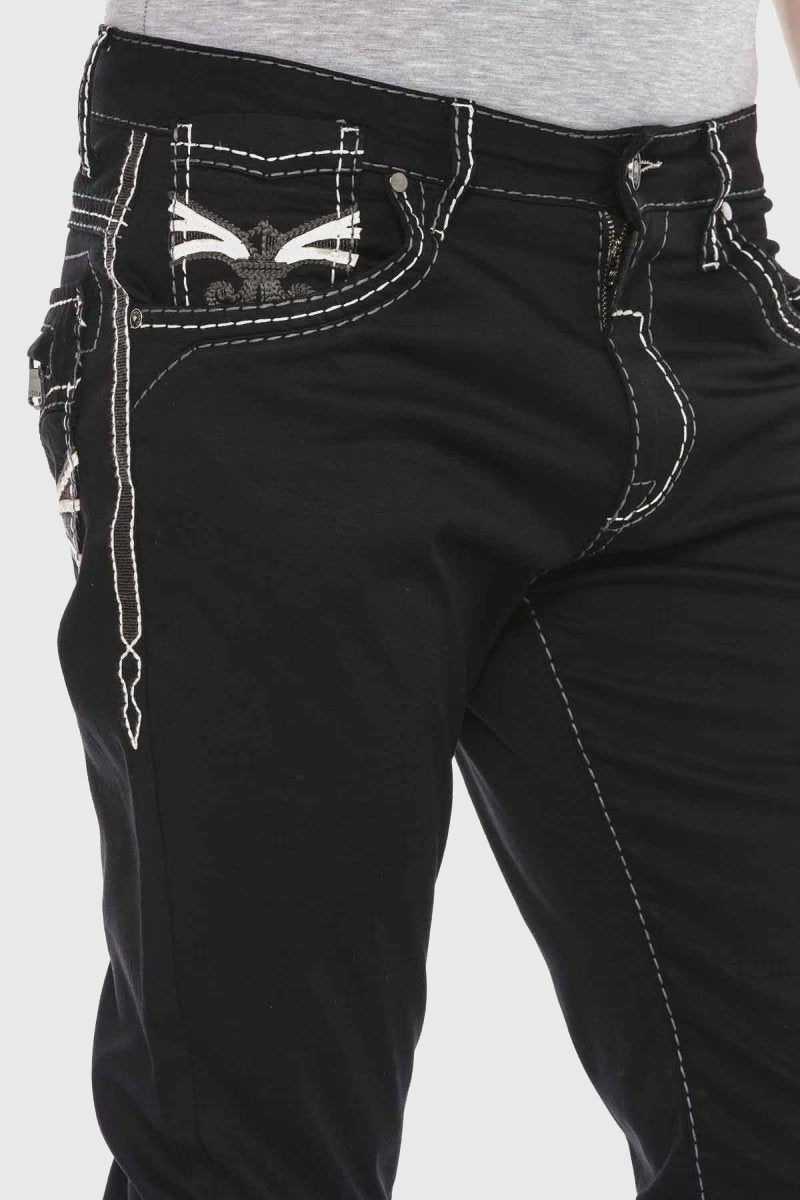 Cipo & Baxx 5-Pocket-Jeans »Jeans« mit Kontrastnähten