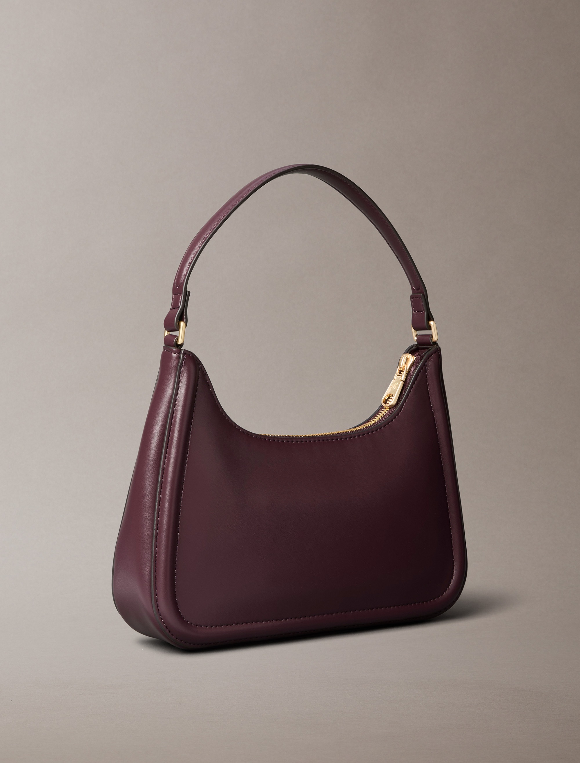 Calvin Klein Schultertasche »RAISED CK SMALL SHOULDER BAG«, Henkeltasche, Damen-Handtasche, Umhängetasche mit CK-Logo