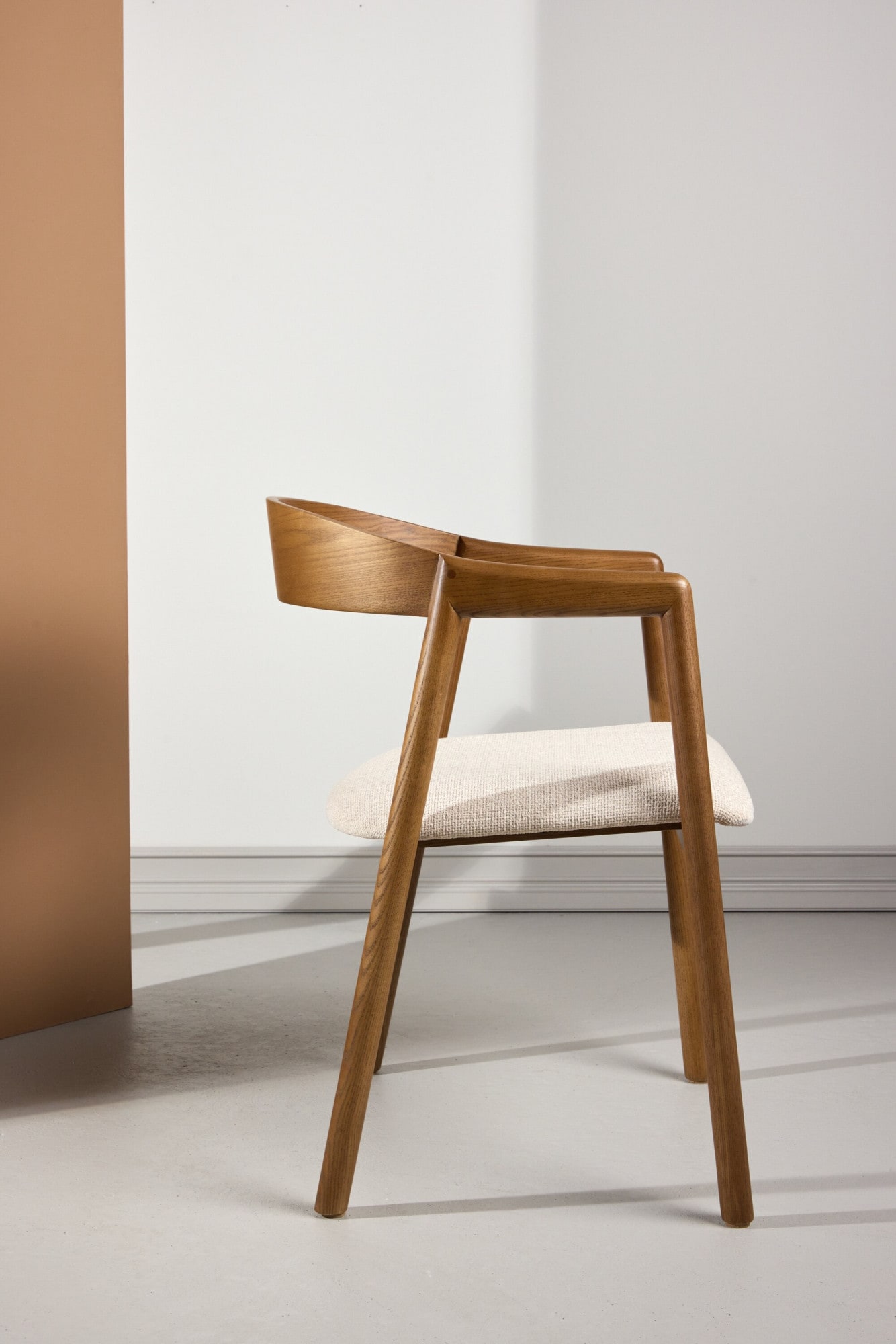 Venture Home Esszimmerstuhl »Långön, 2er-Set Esszimmerstühle aus Eschenholz, belastbar bis 150 kg« () Polsterstuhl, Stoffbezug, Eschenholzbeine, gepolsterter Sitz, modern