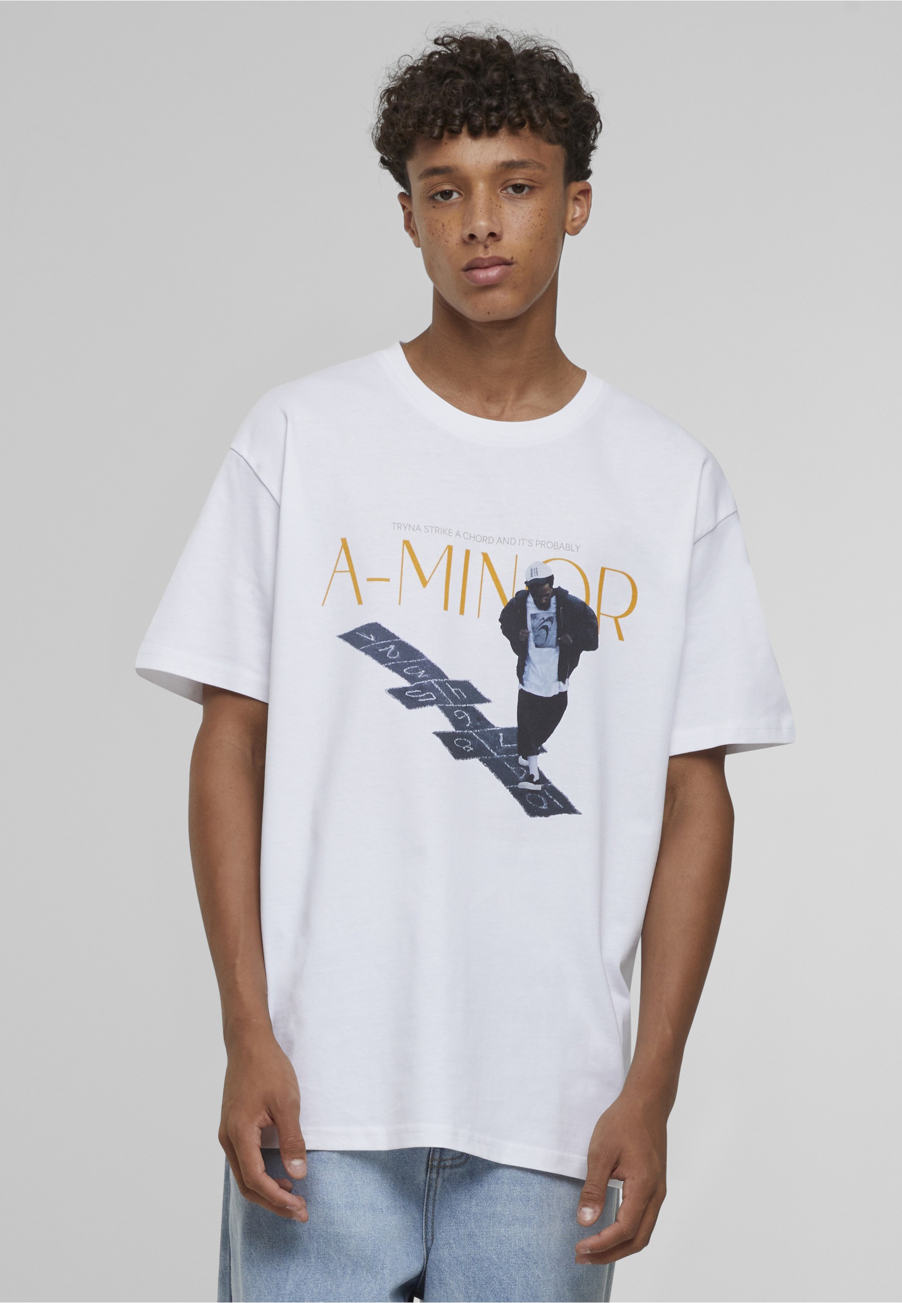 Upscale by Mister Tee T-Shirt »Upscale by Mister Tee A-Minor Oversize Tee« 1 Stk.