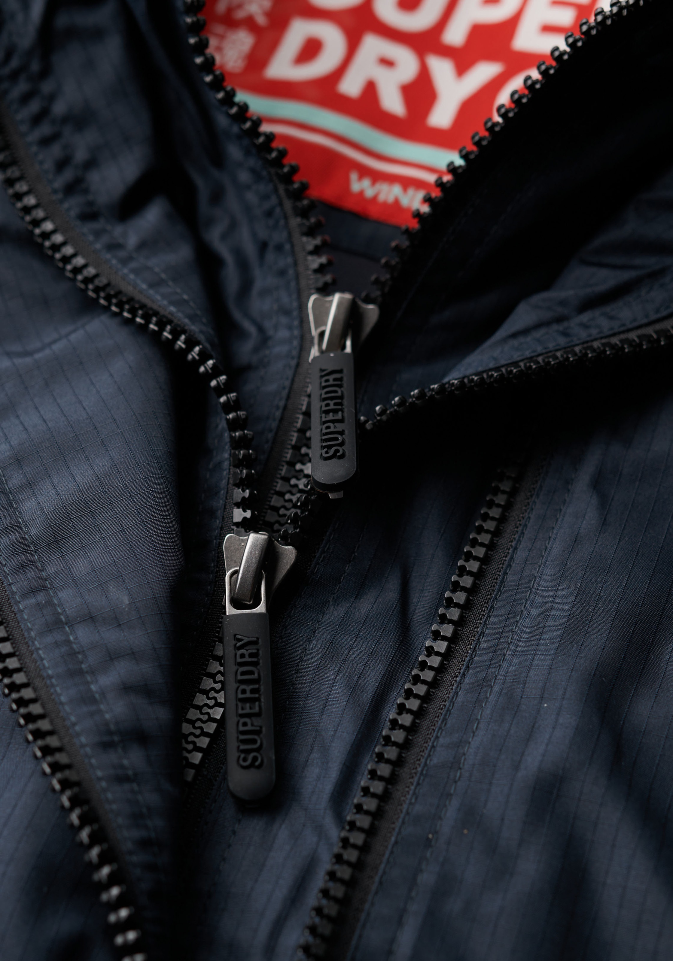 Superdry Outdoorjacke »HOOD MTN WINDBREAKER JKT«, mit Kapuze