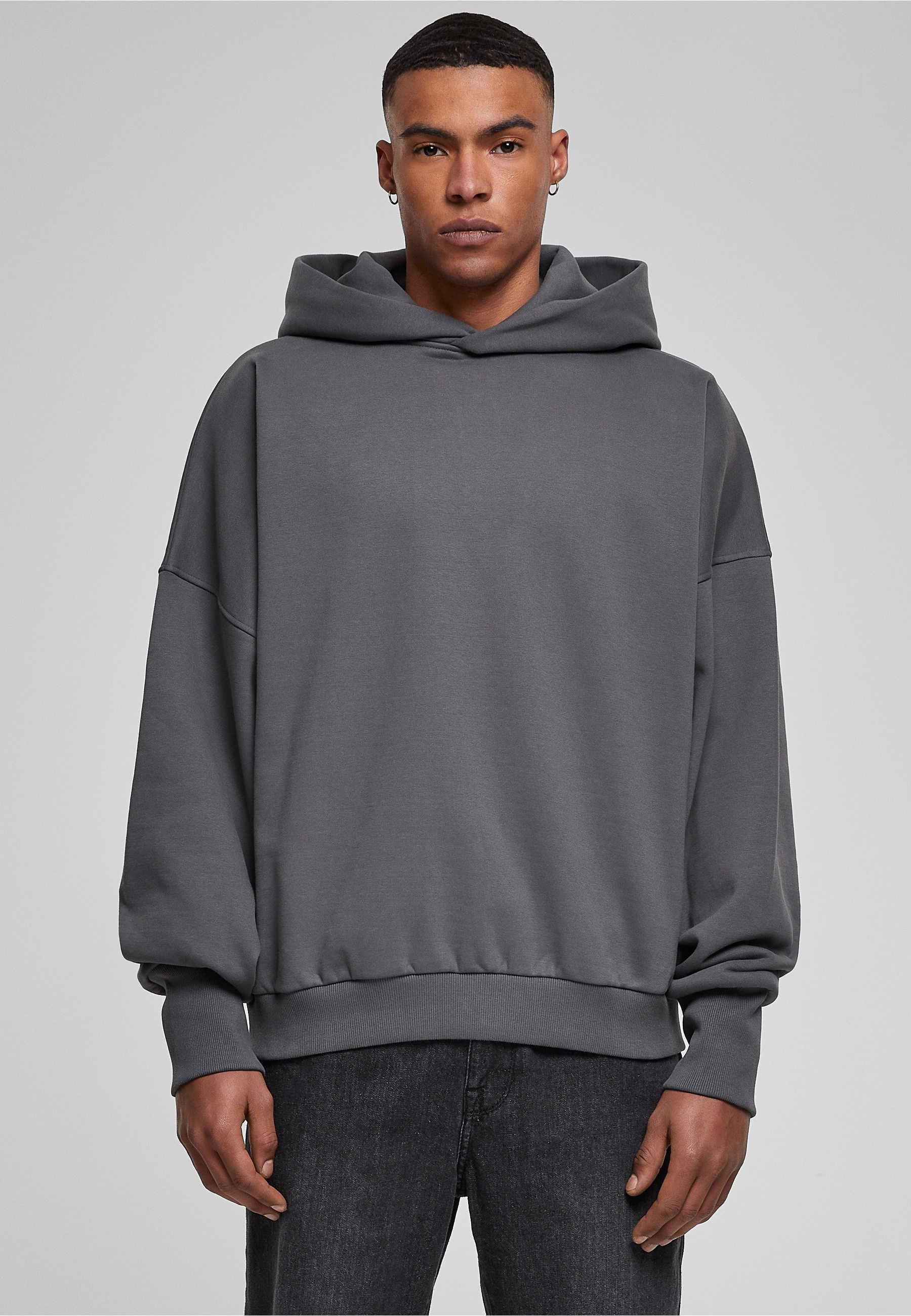 URBAN CLASSICS Kapuzensweatshirt »Urban Classics Herren High Low Hoody«, 1 Stk.
