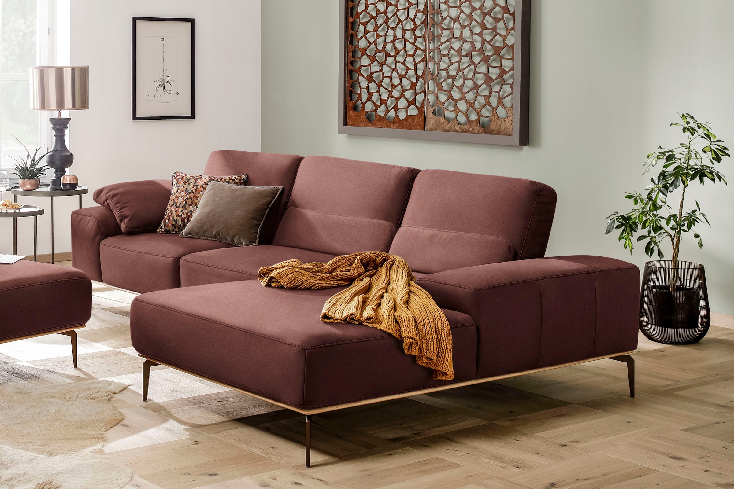W.SCHILLIG Ecksofa »run, Designsofa mit tollem Sitzkomfort, bequem, L-Form«, mit Holzsockel, Füße in Bronze pulverbeschichtet, Breite 319 cm