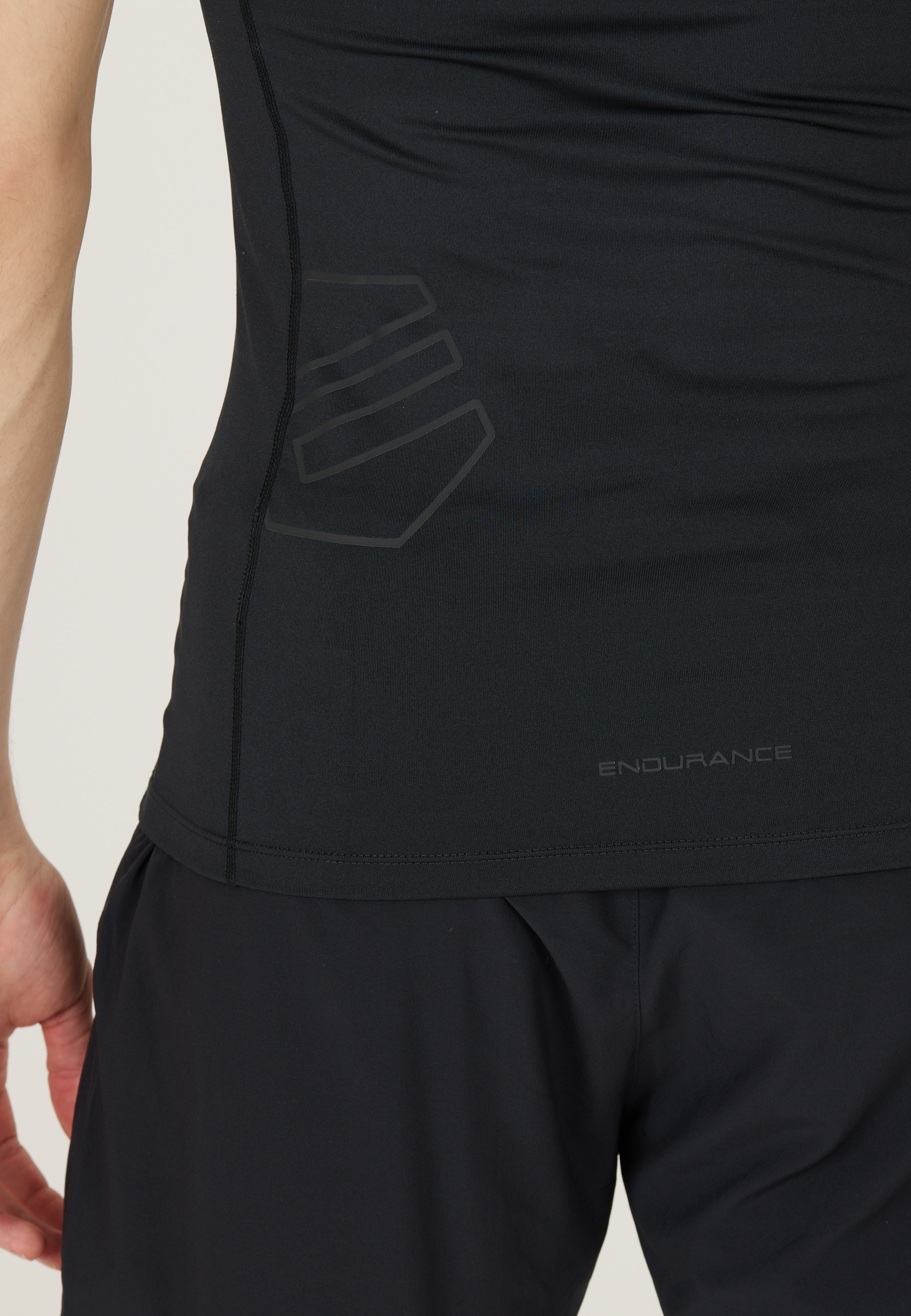 ENDURANCE Funktionsshirt »Lebay«, mit atmungsaktiver und schnelltrocknender Funktion