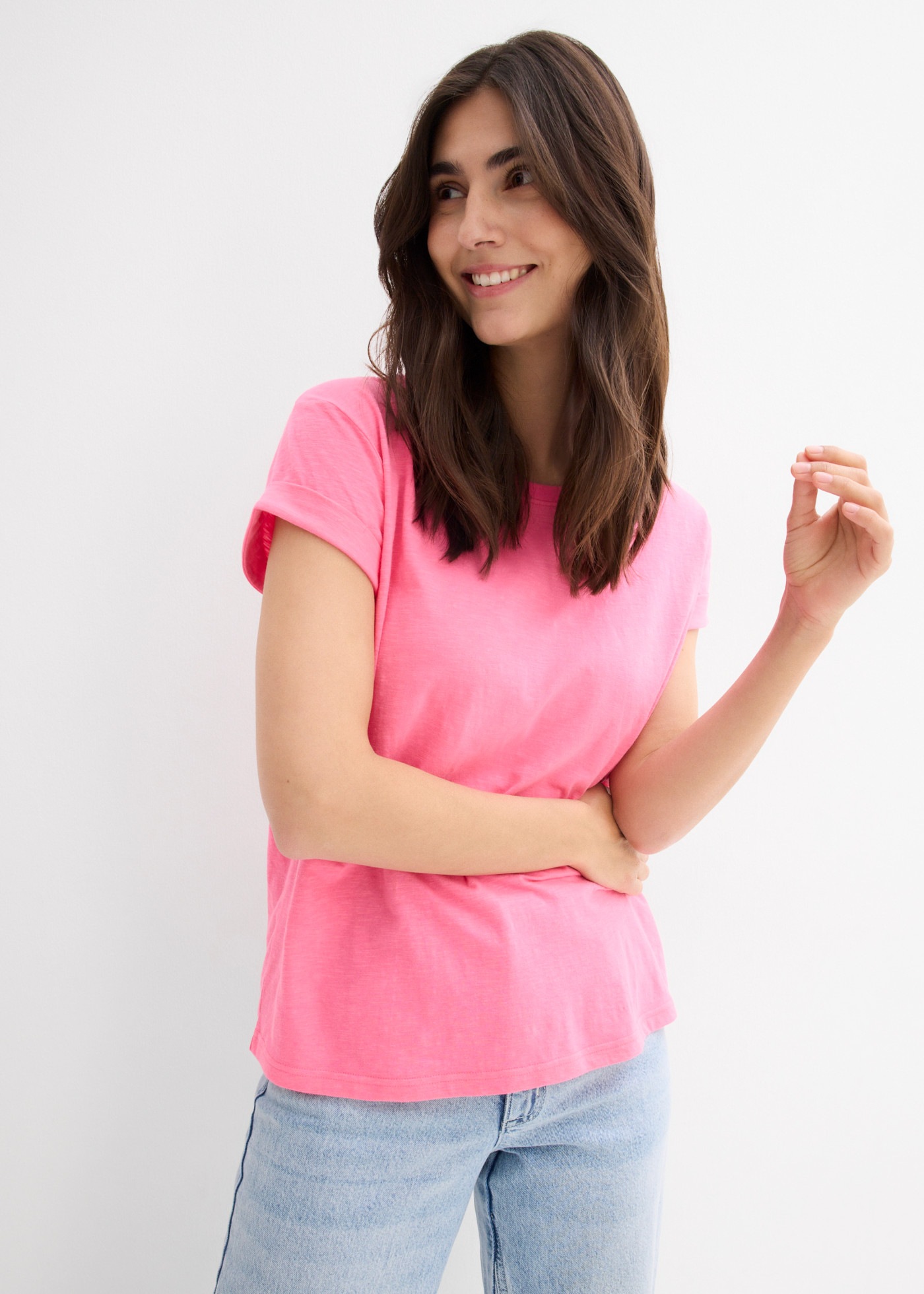 bonprix T-Shirt "Boxy-Shirt" lockere, figurumspielende Passform, Kurzarm, Rundhalsausschnitt